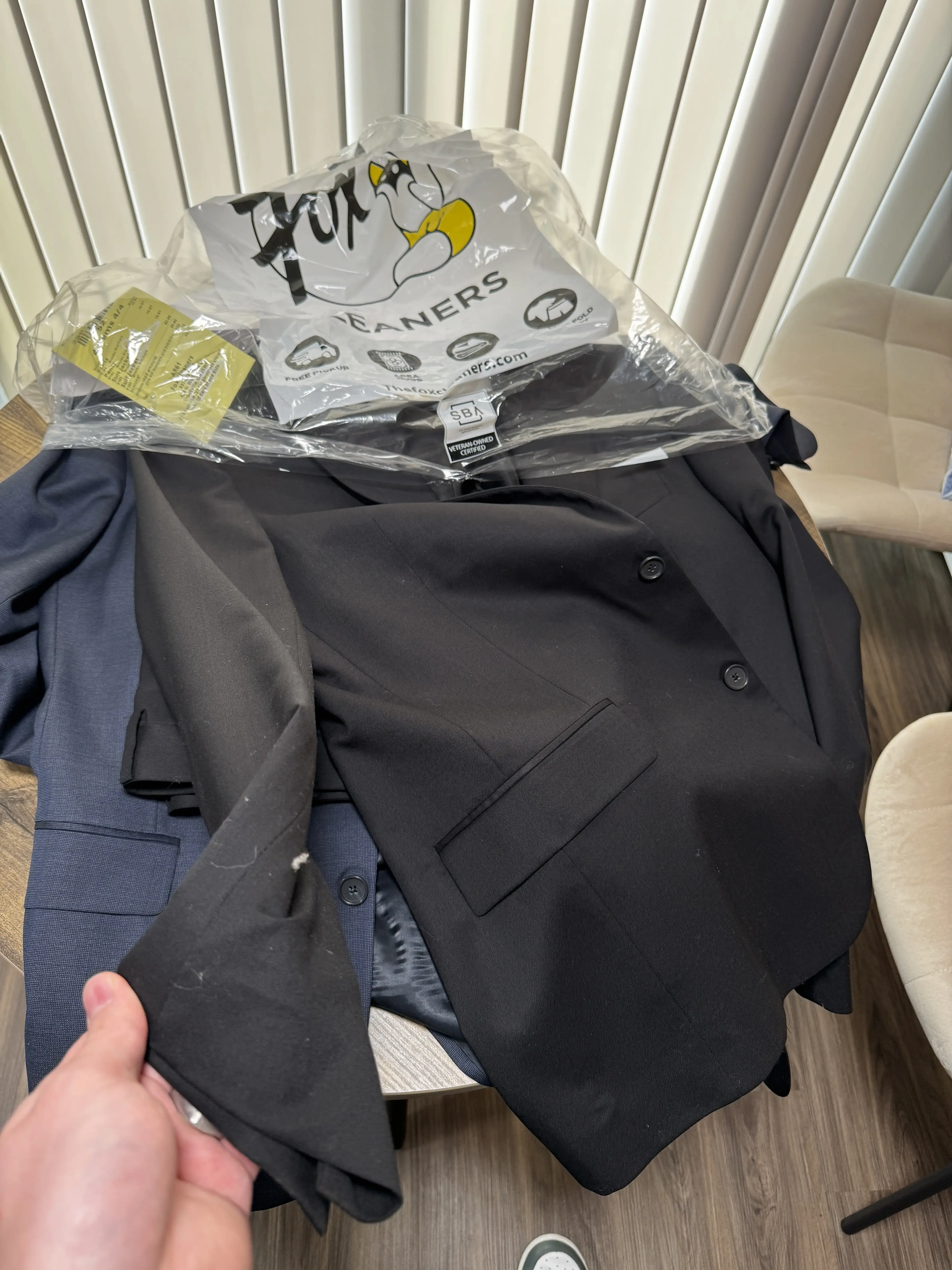 Fox Laundromat and Cleaners - Image 9