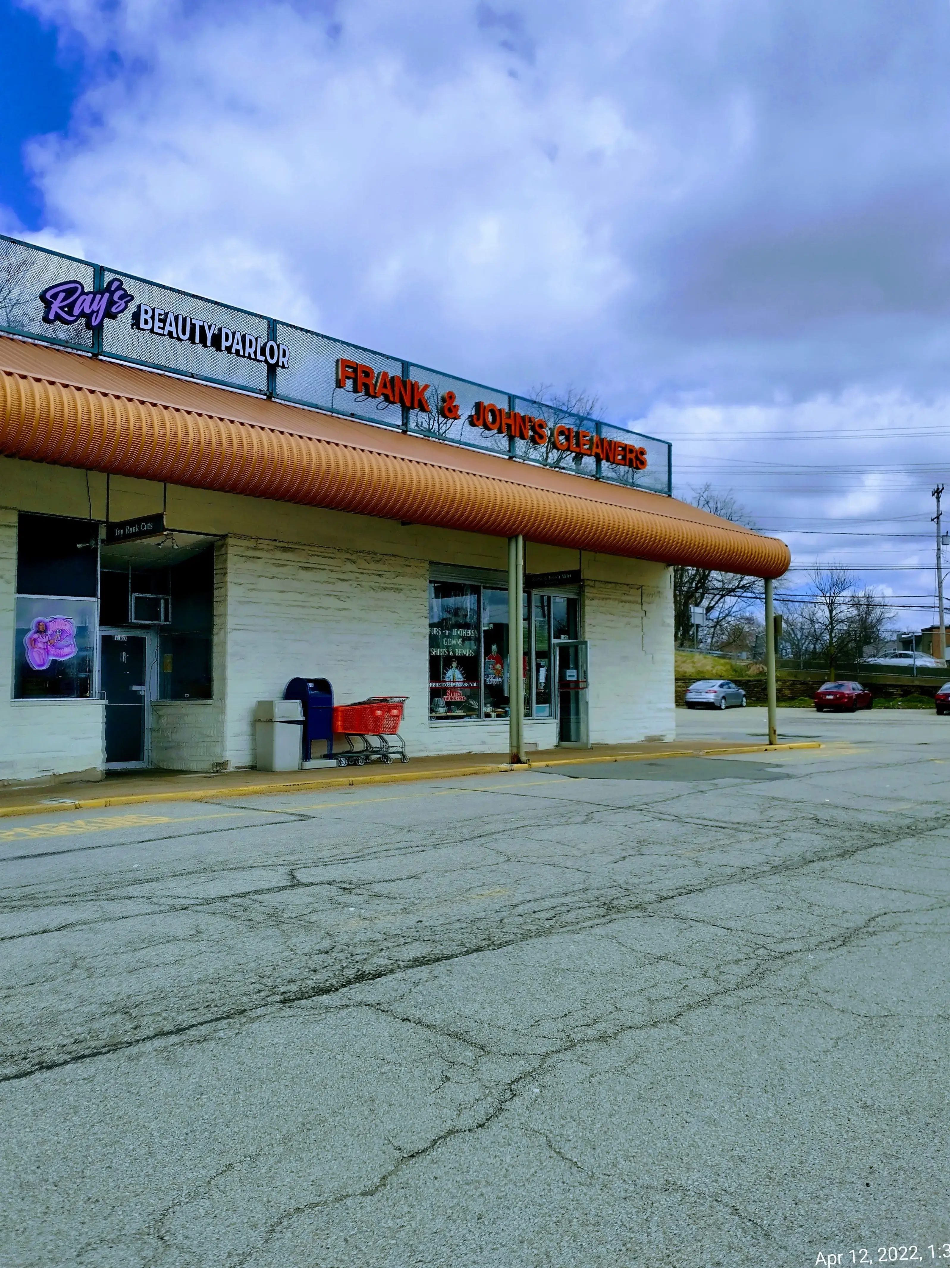 Frank & John's Cleaners thumbnail 9