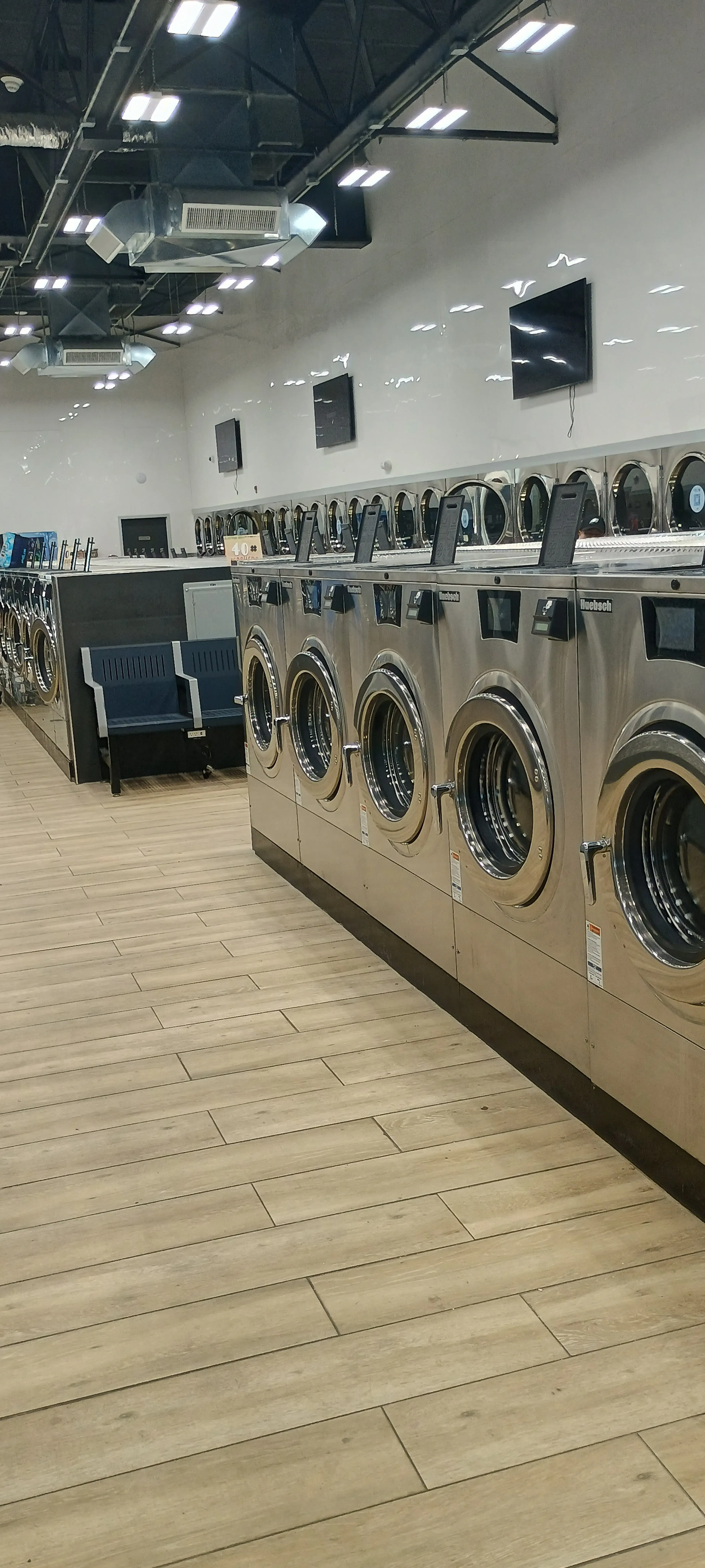 Frankford- Mayfair Laundry Zone thumbnail 13