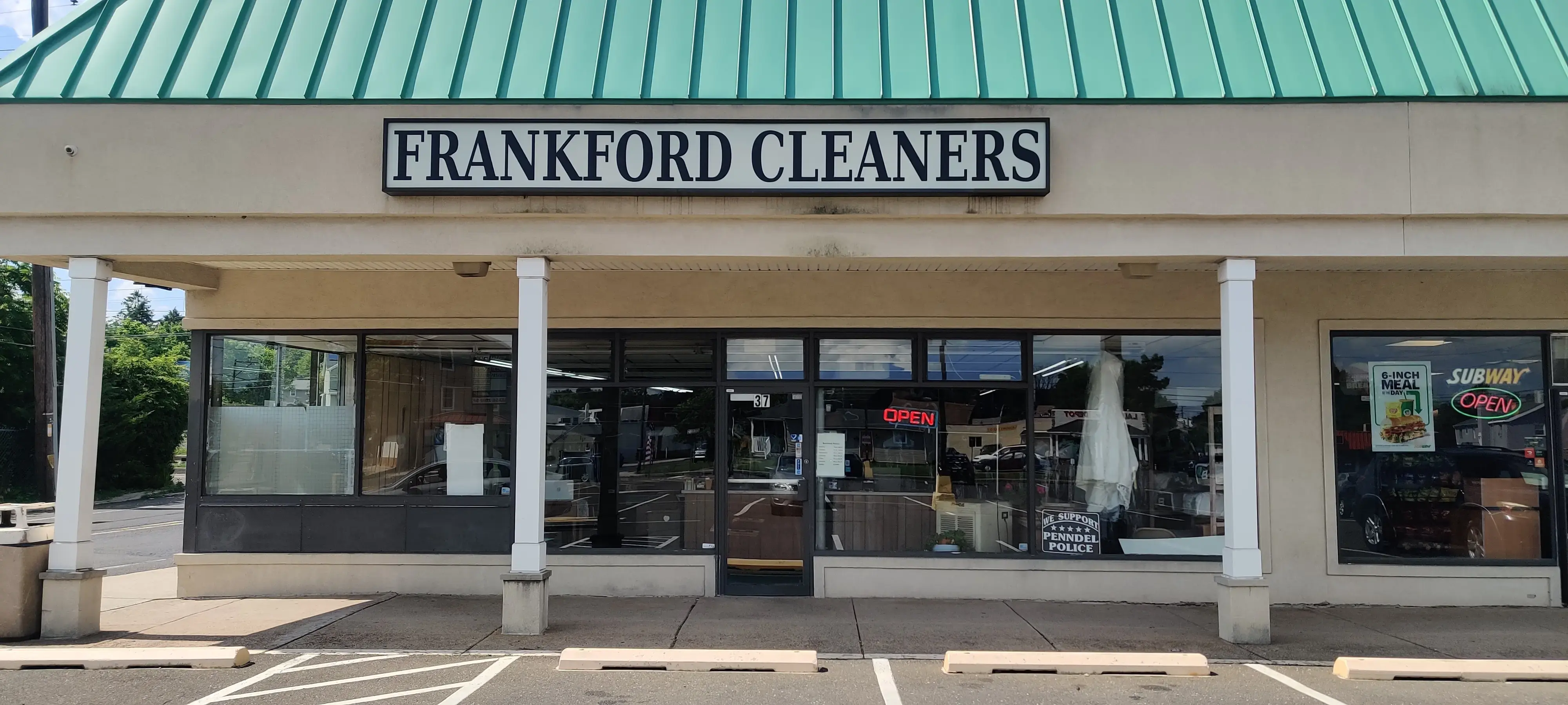 Frankford Cleaners & Shirt thumbnail 17