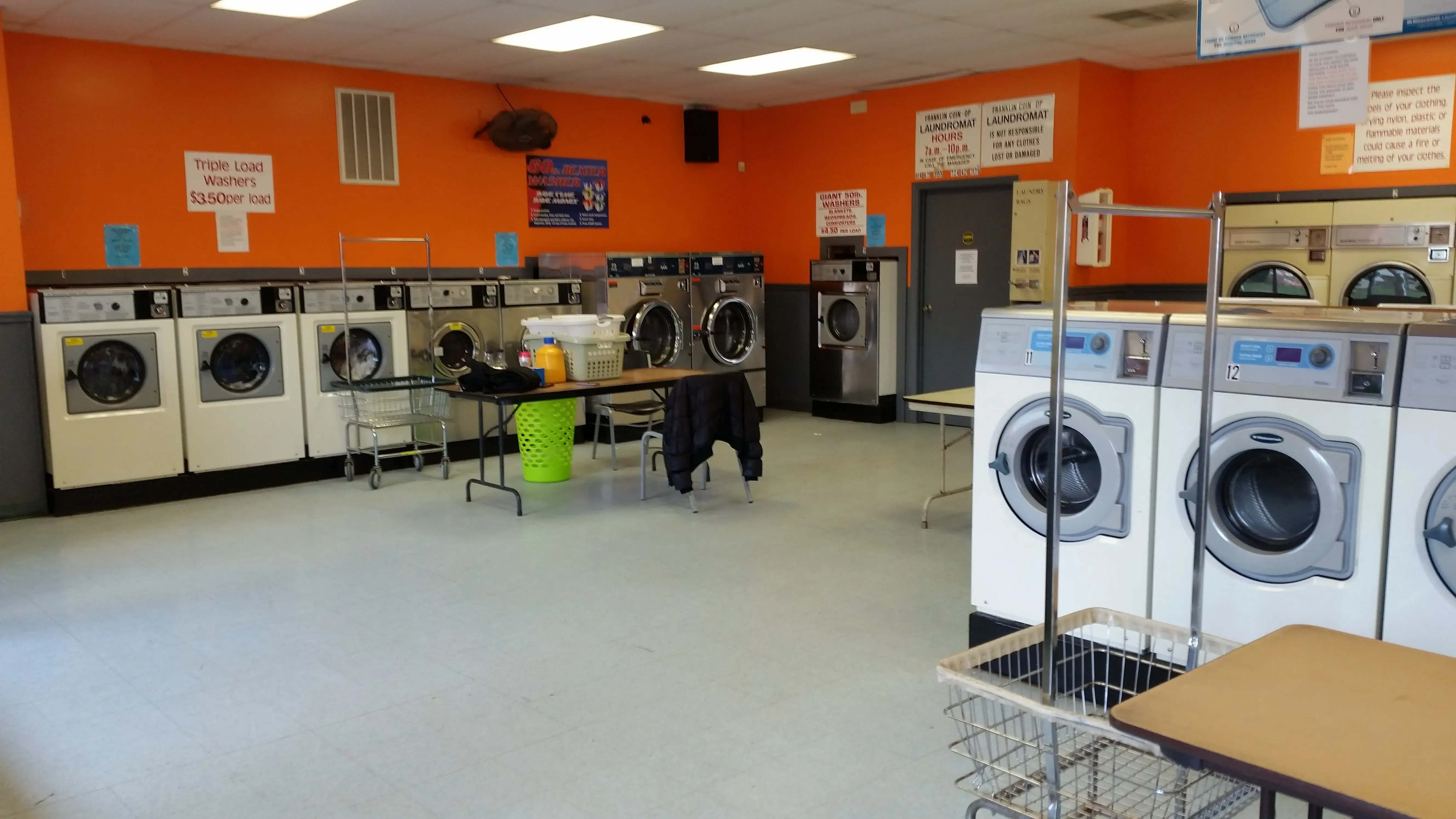 Franklin Coin-Op Laundromat thumbnail 10