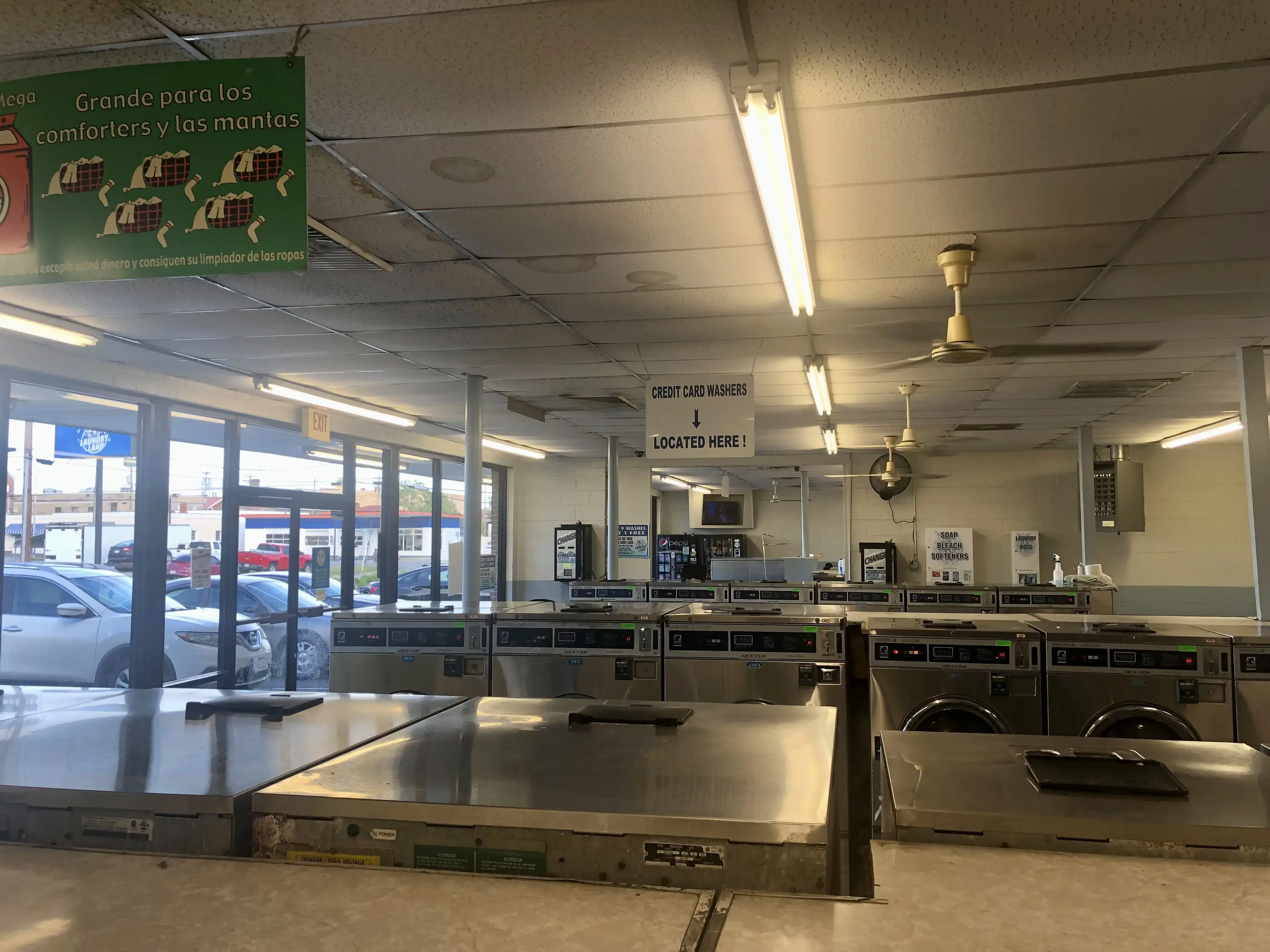Franklin-West Laundry Land Laundromat - Image 1
