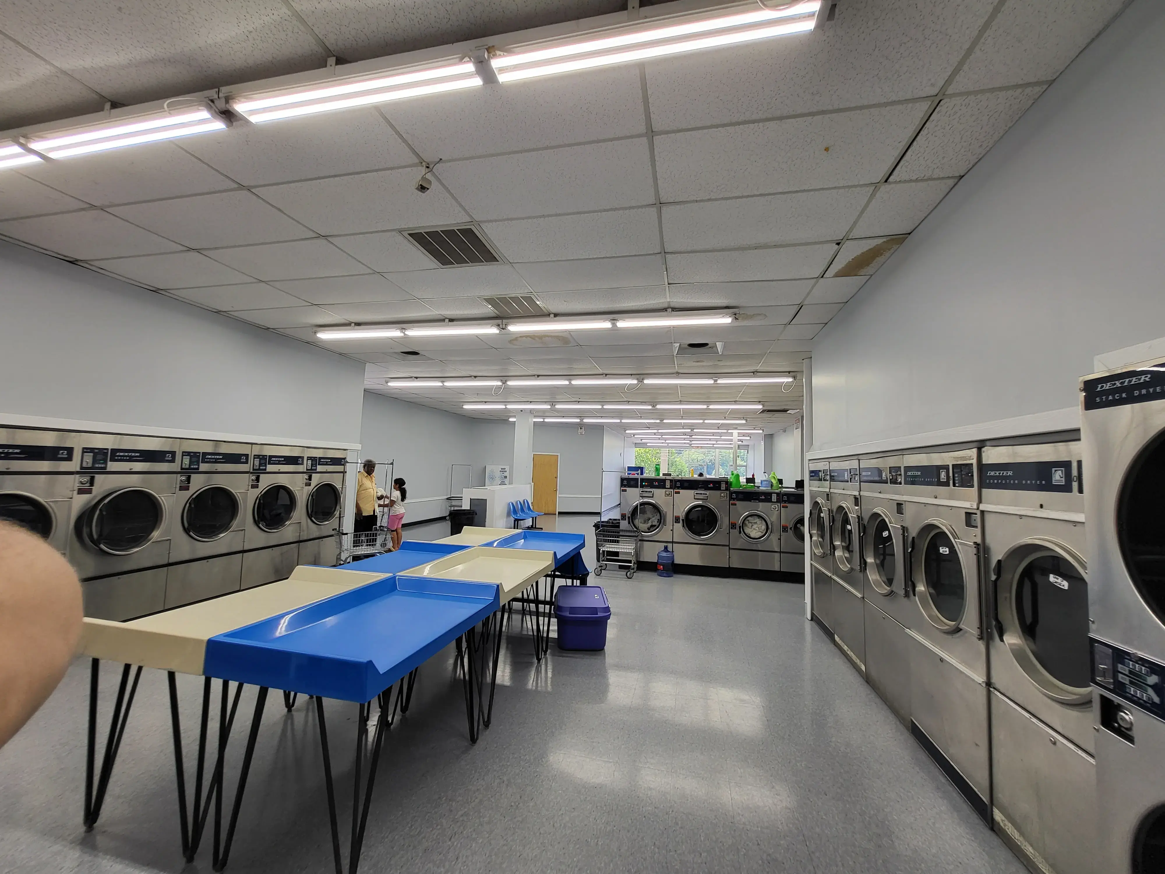 Franklinton Coin Laundry thumbnail 4