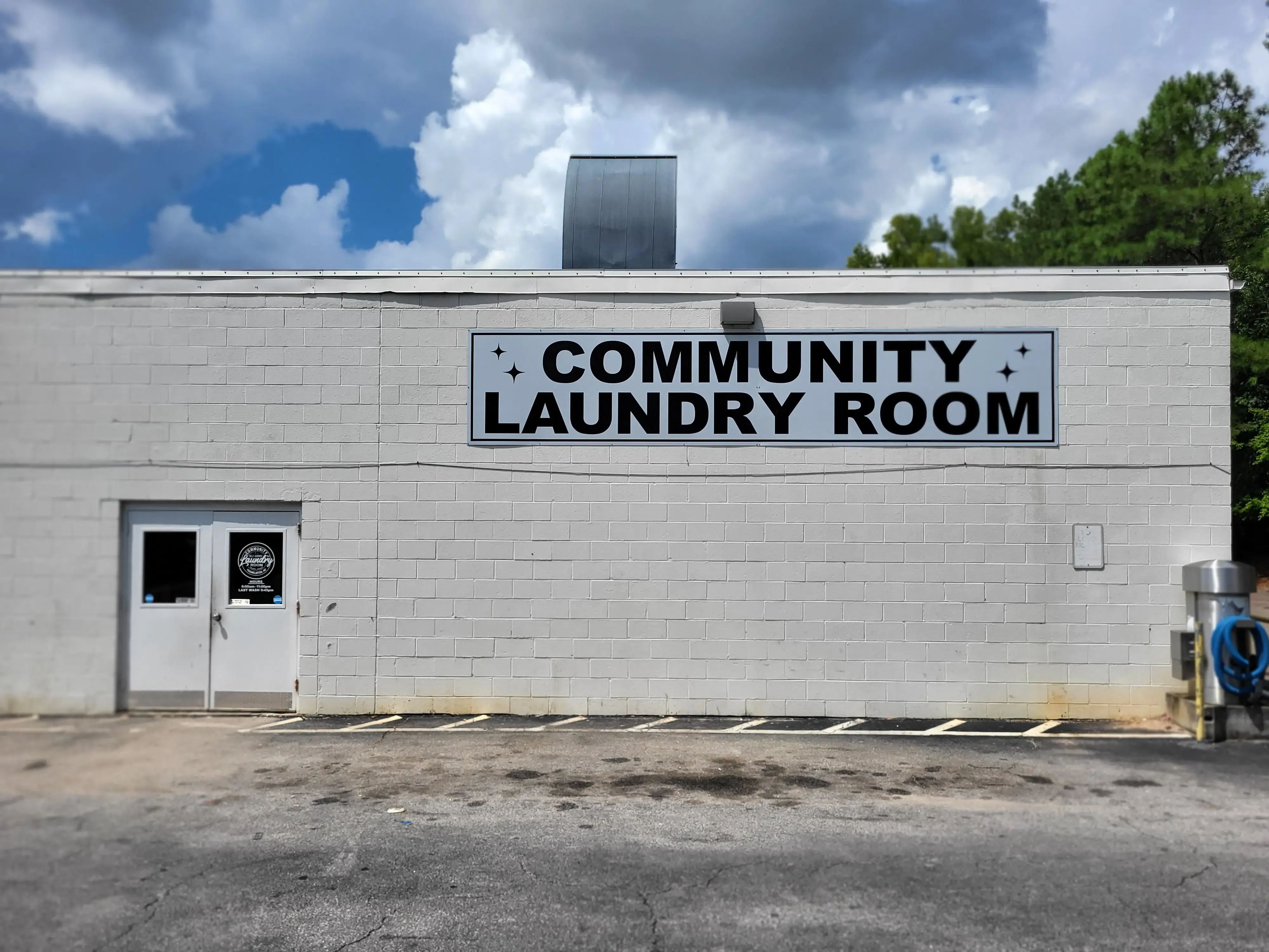 Franklinton Coin Laundry thumbnail 7