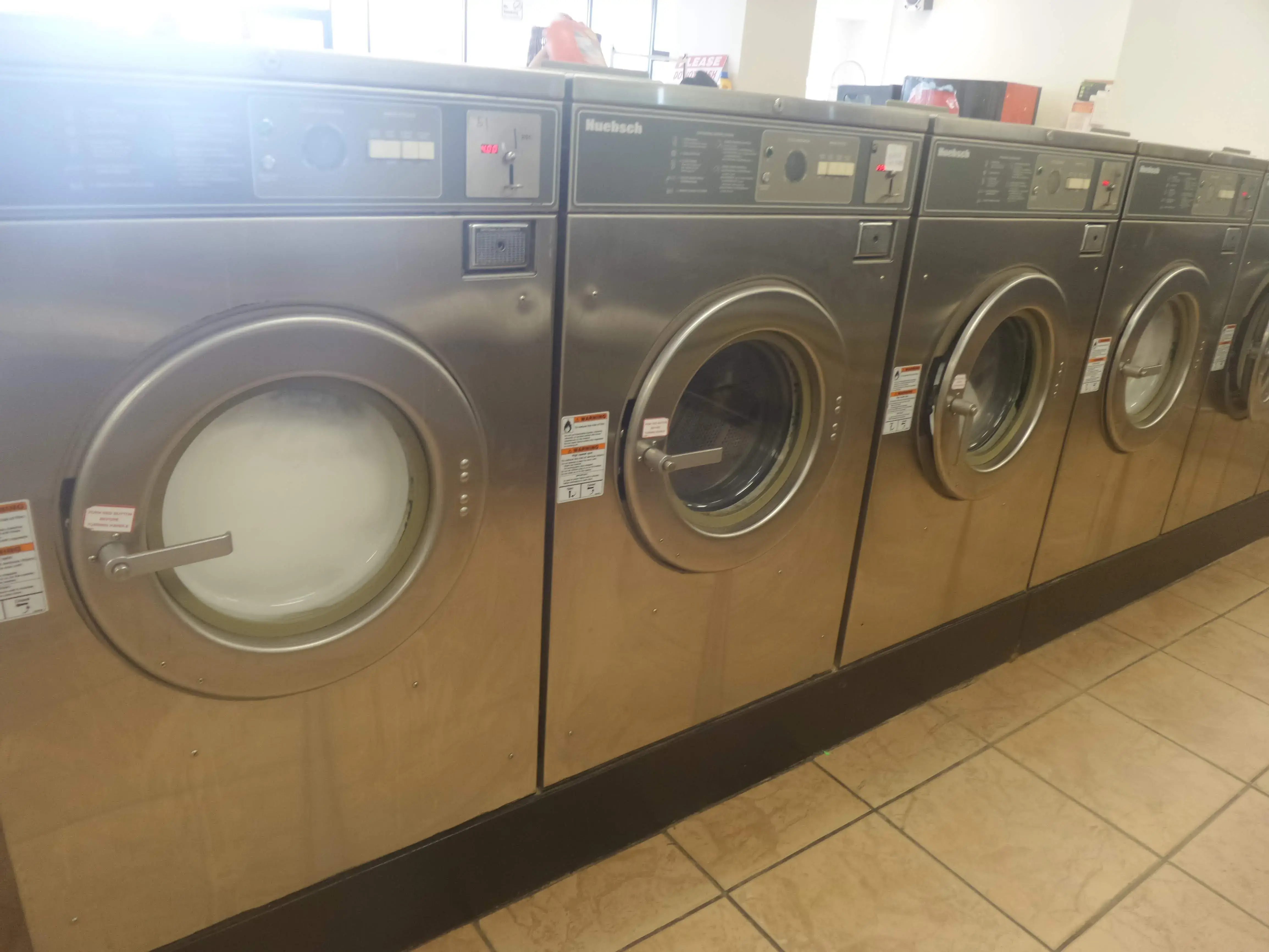 Franz Washateria And Cleaners thumbnail 14