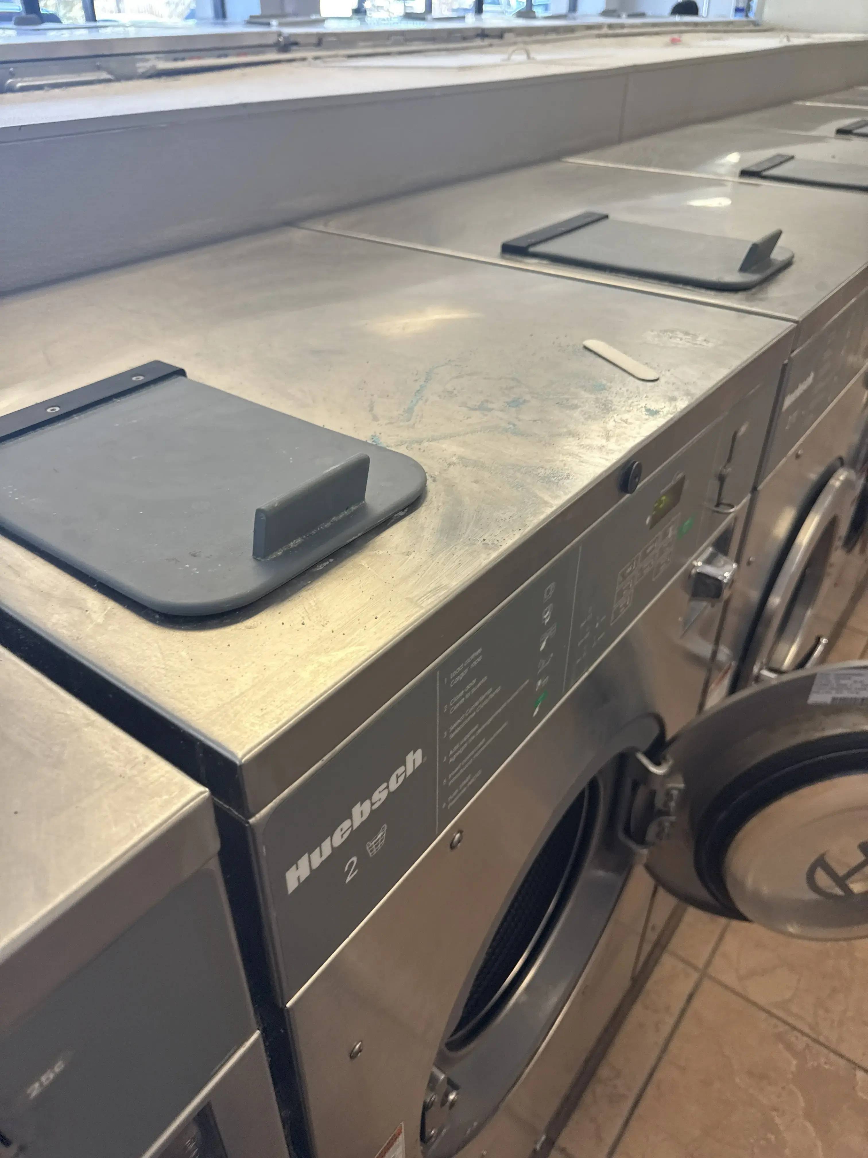 Franz Washateria And Cleaners thumbnail 9