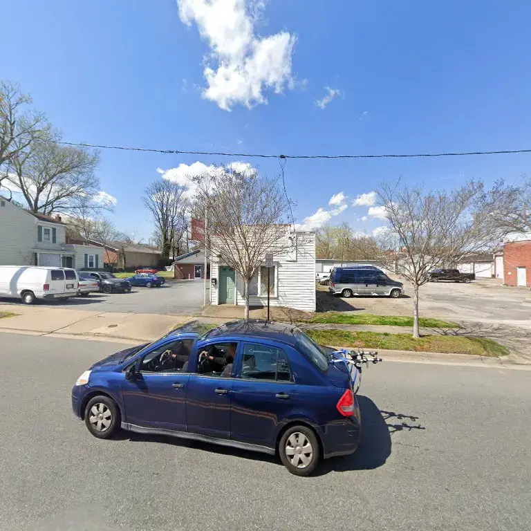 Fredericksburg Laundromat thumbnail 9