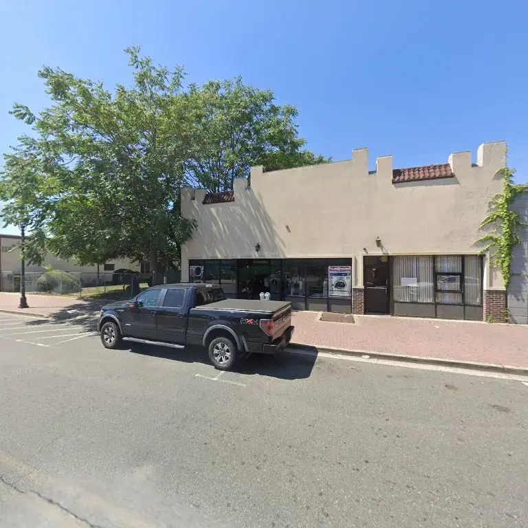 Freeport Laundry - Image 1