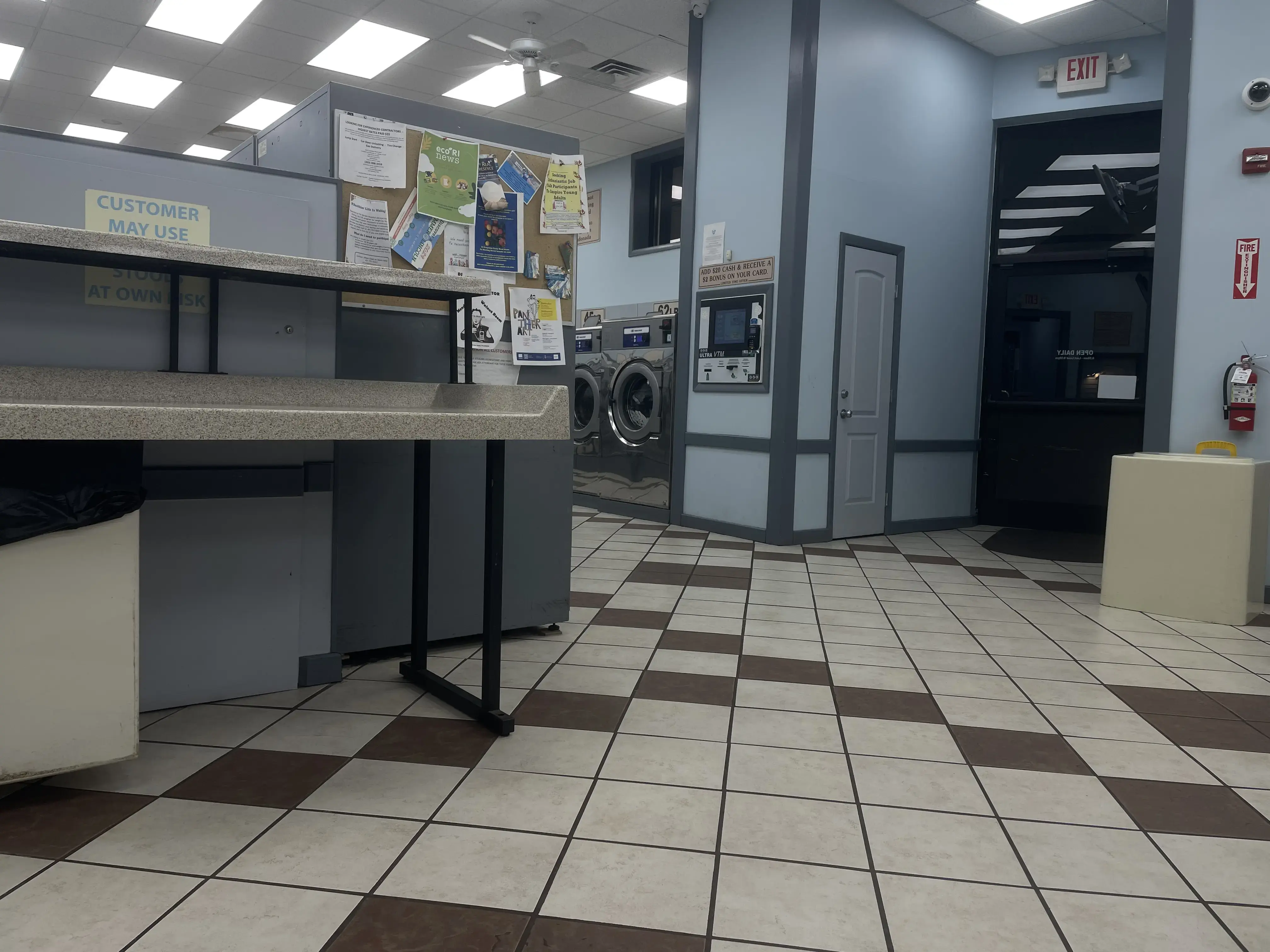 Freeway Laundry 3 - Image 13