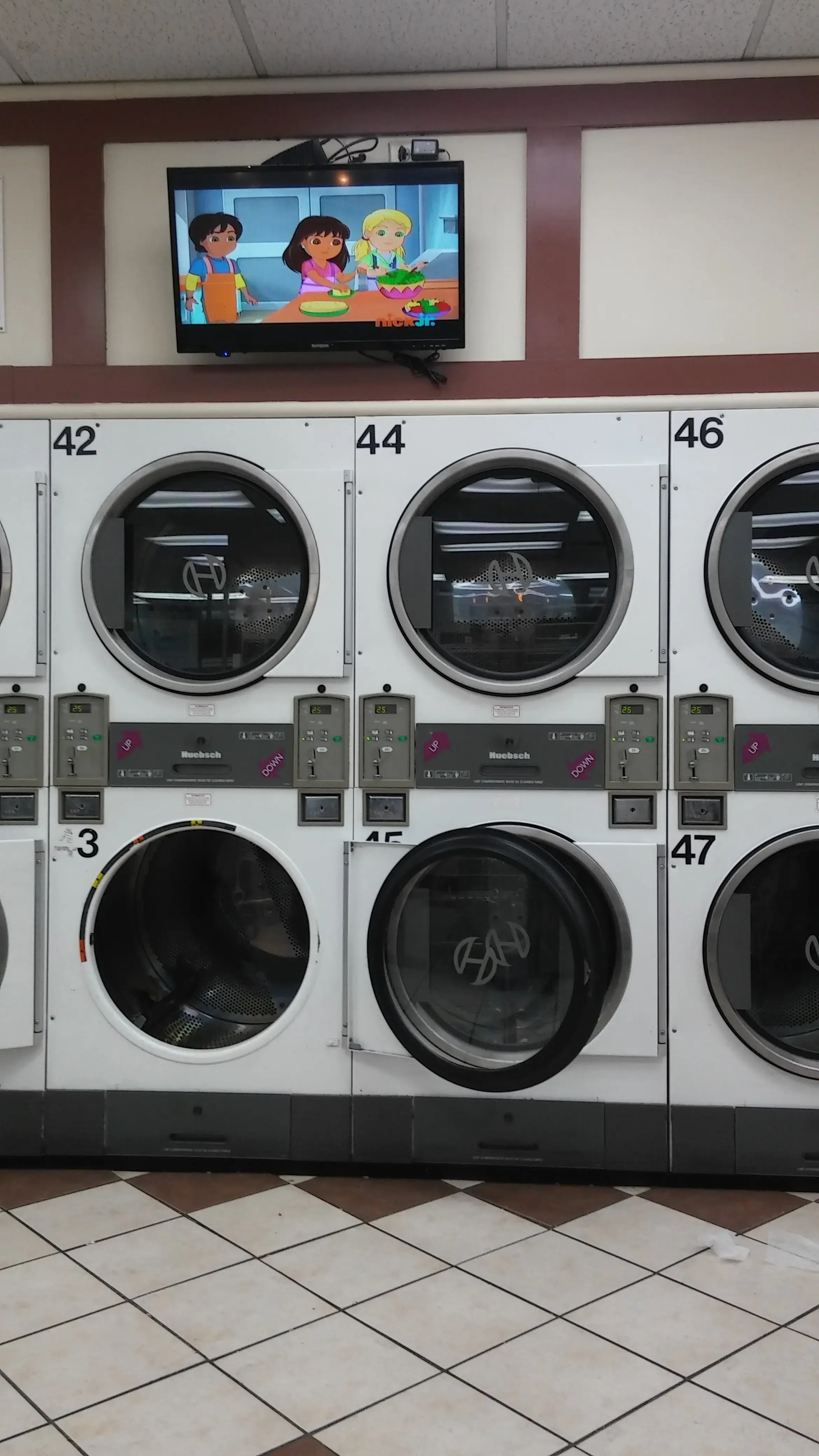 Freeway Laundry II - Image 17