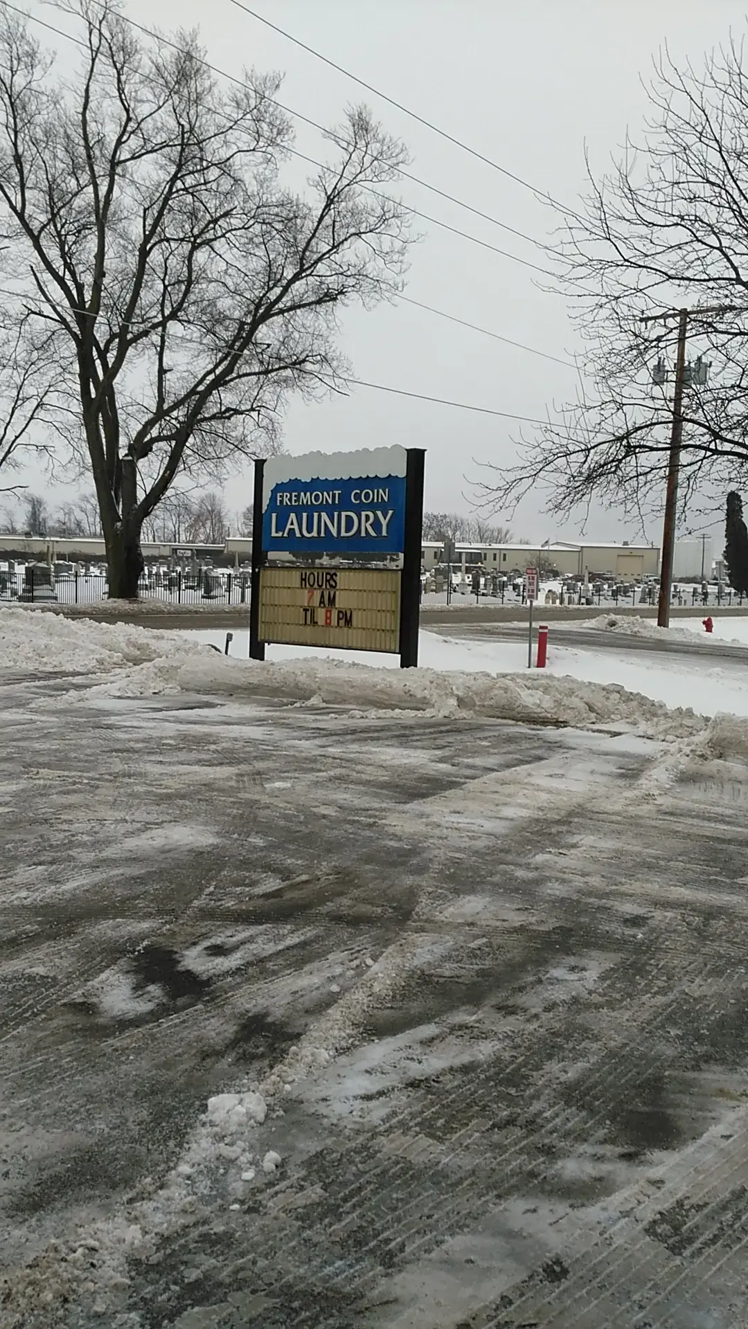 Fremont Coin Laundry - Image 3