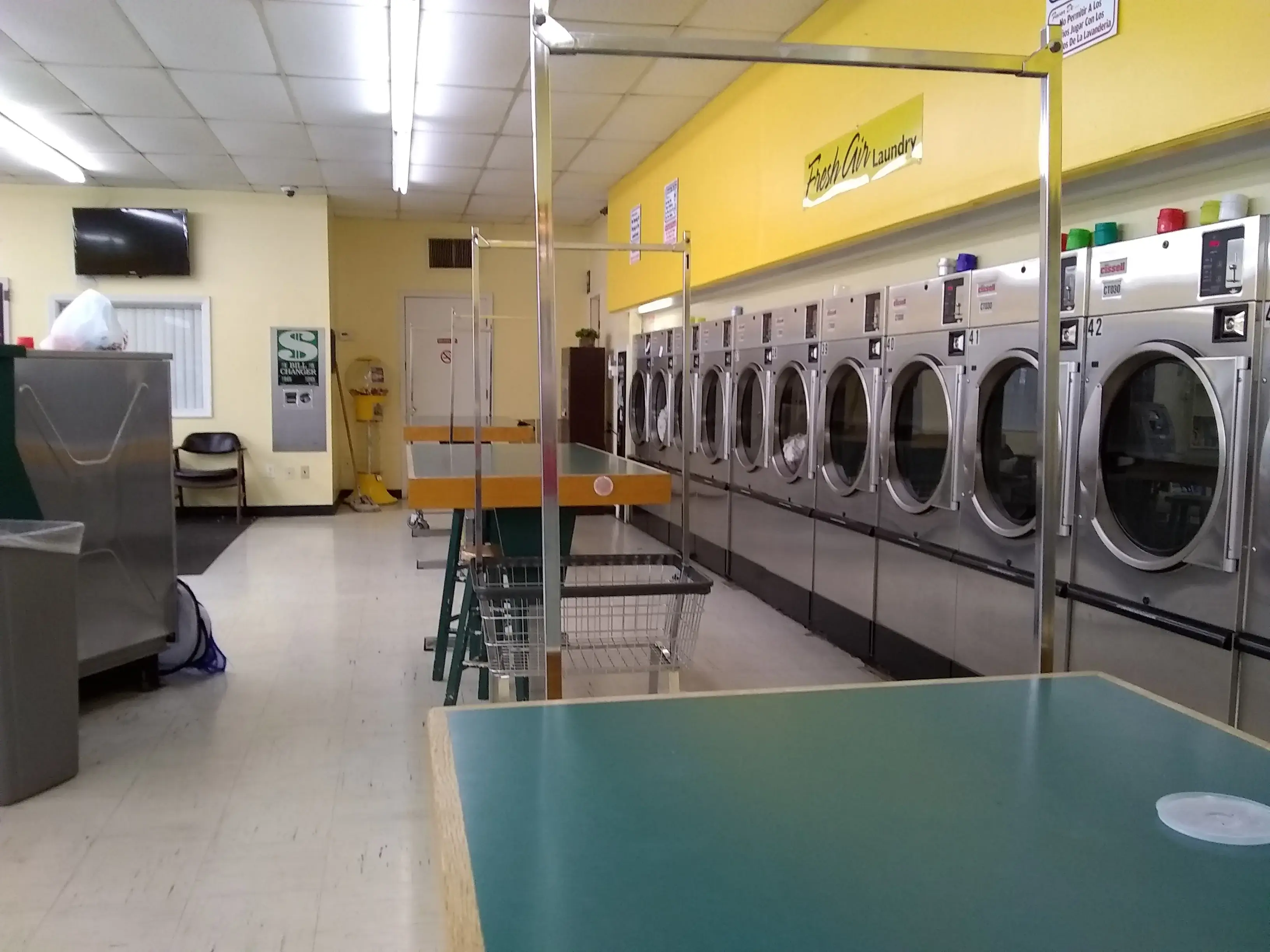 Fresh Air Laundry thumbnail 10
