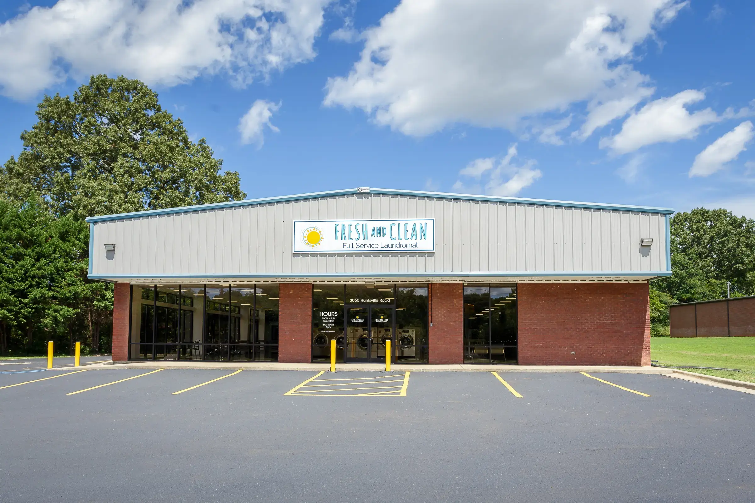 Fresh and Clean Laundromat - Image 6