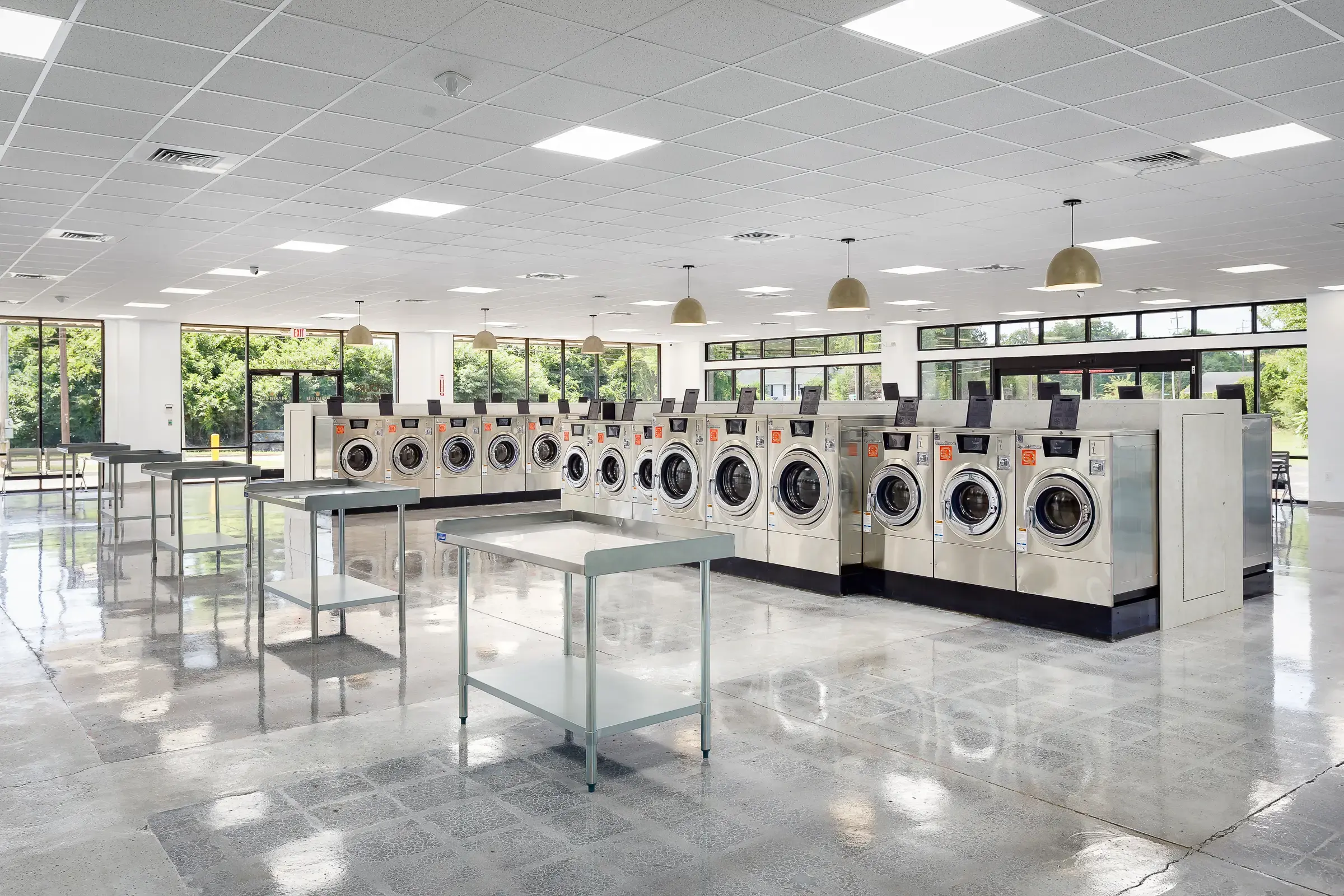 Fresh and Clean Laundromat thumbnail 3