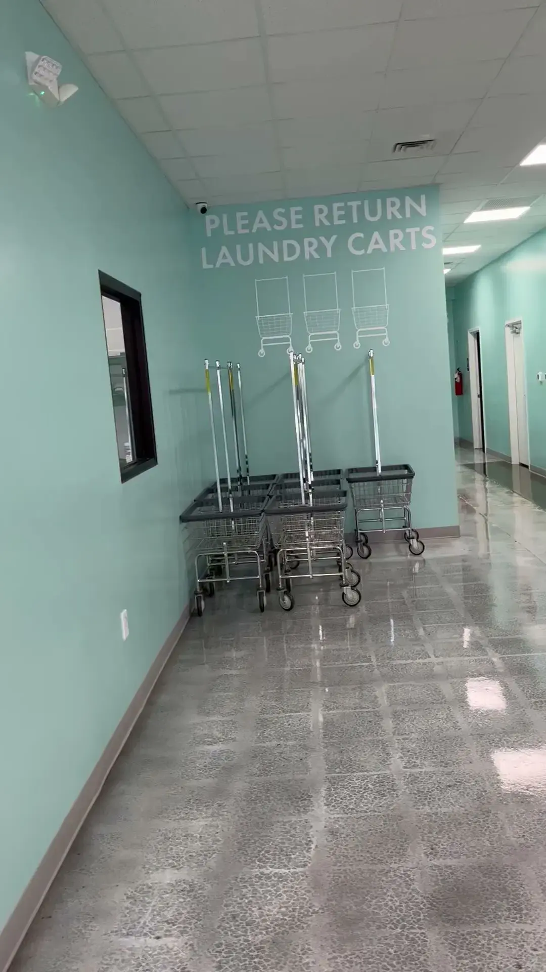 Fresh and Clean Laundromat - Image 2