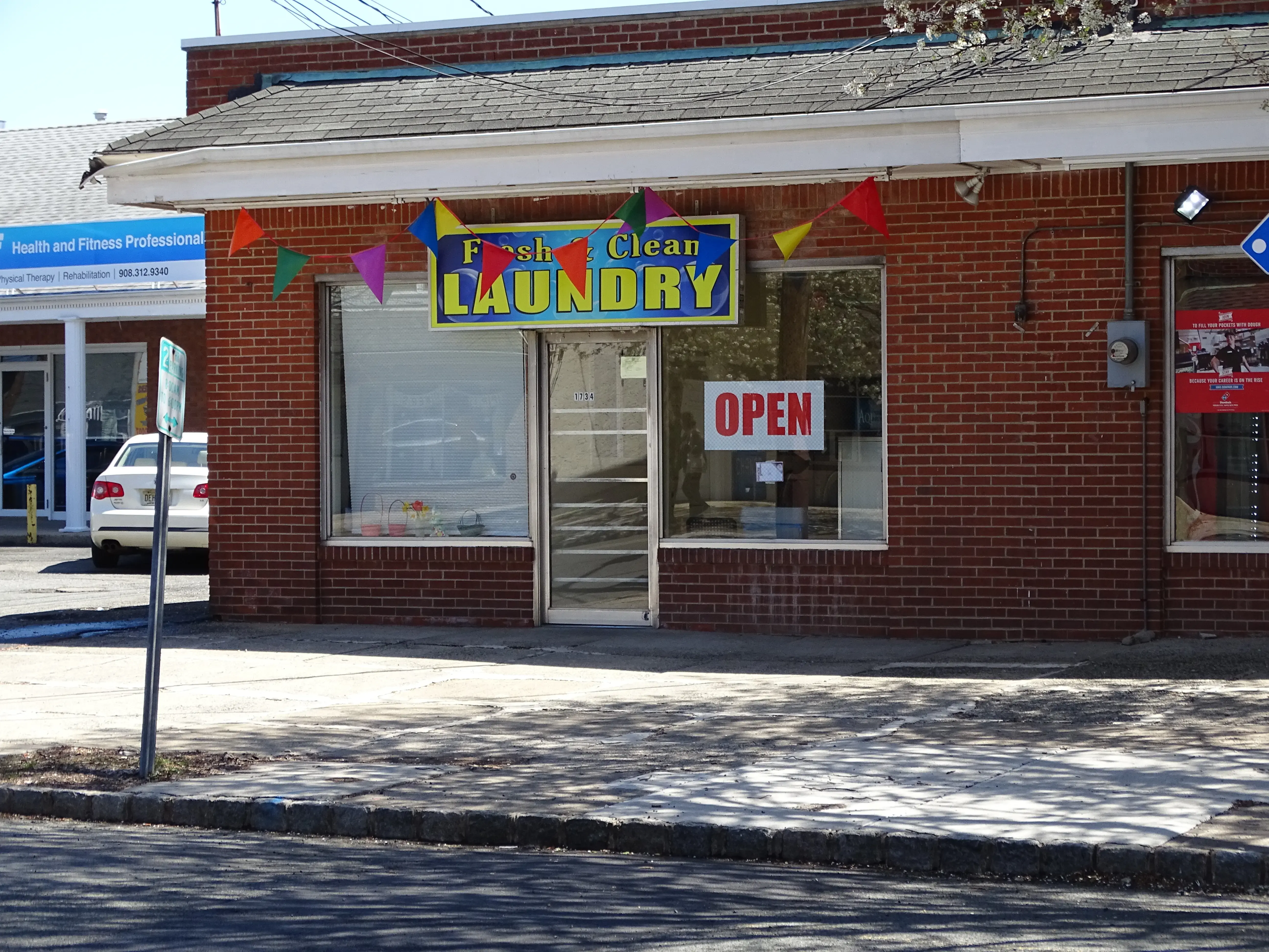 Fresh and Clean Laundromat thumbnail 15