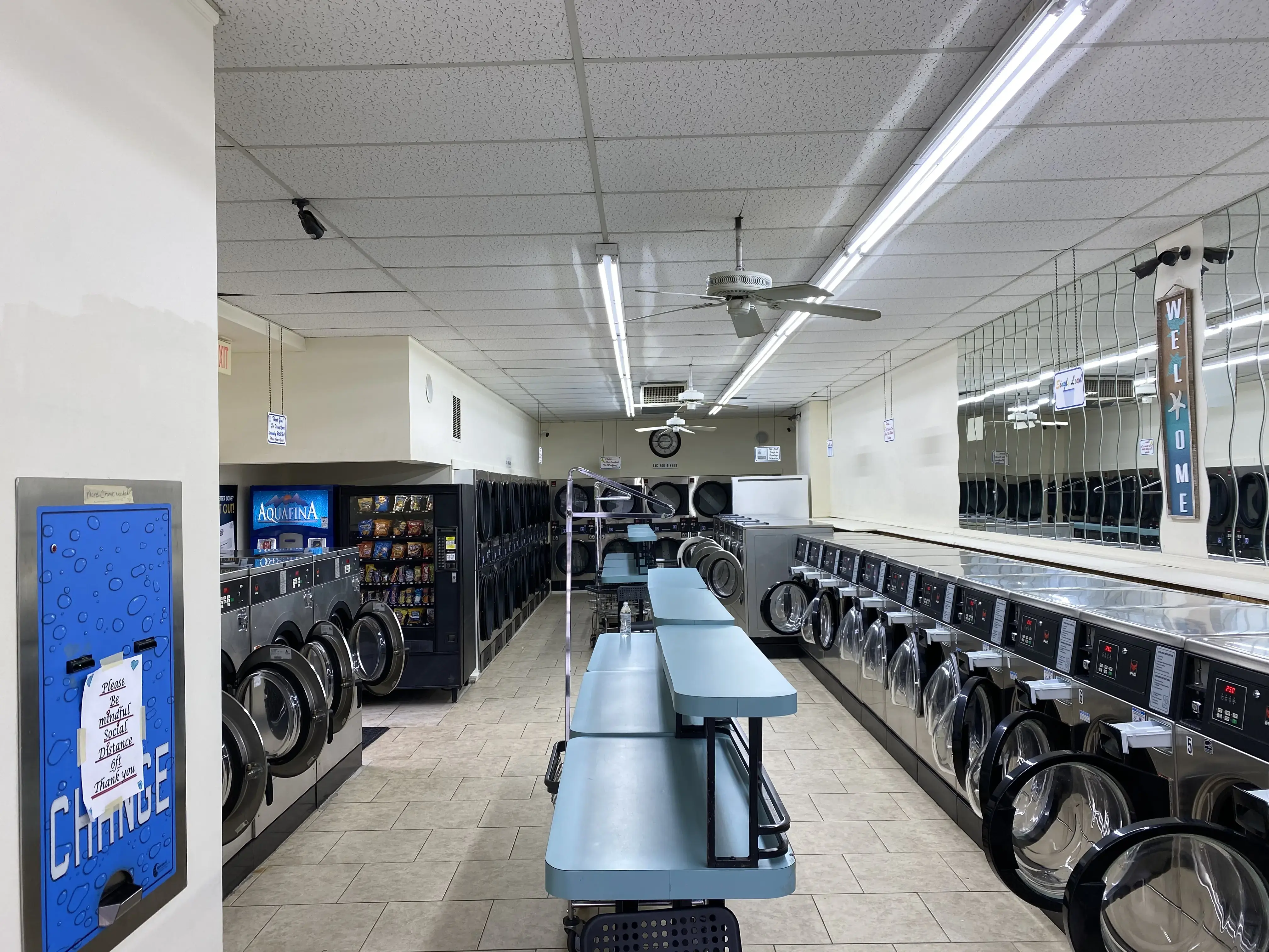 Fresh and Clean Laundromat thumbnail 12
