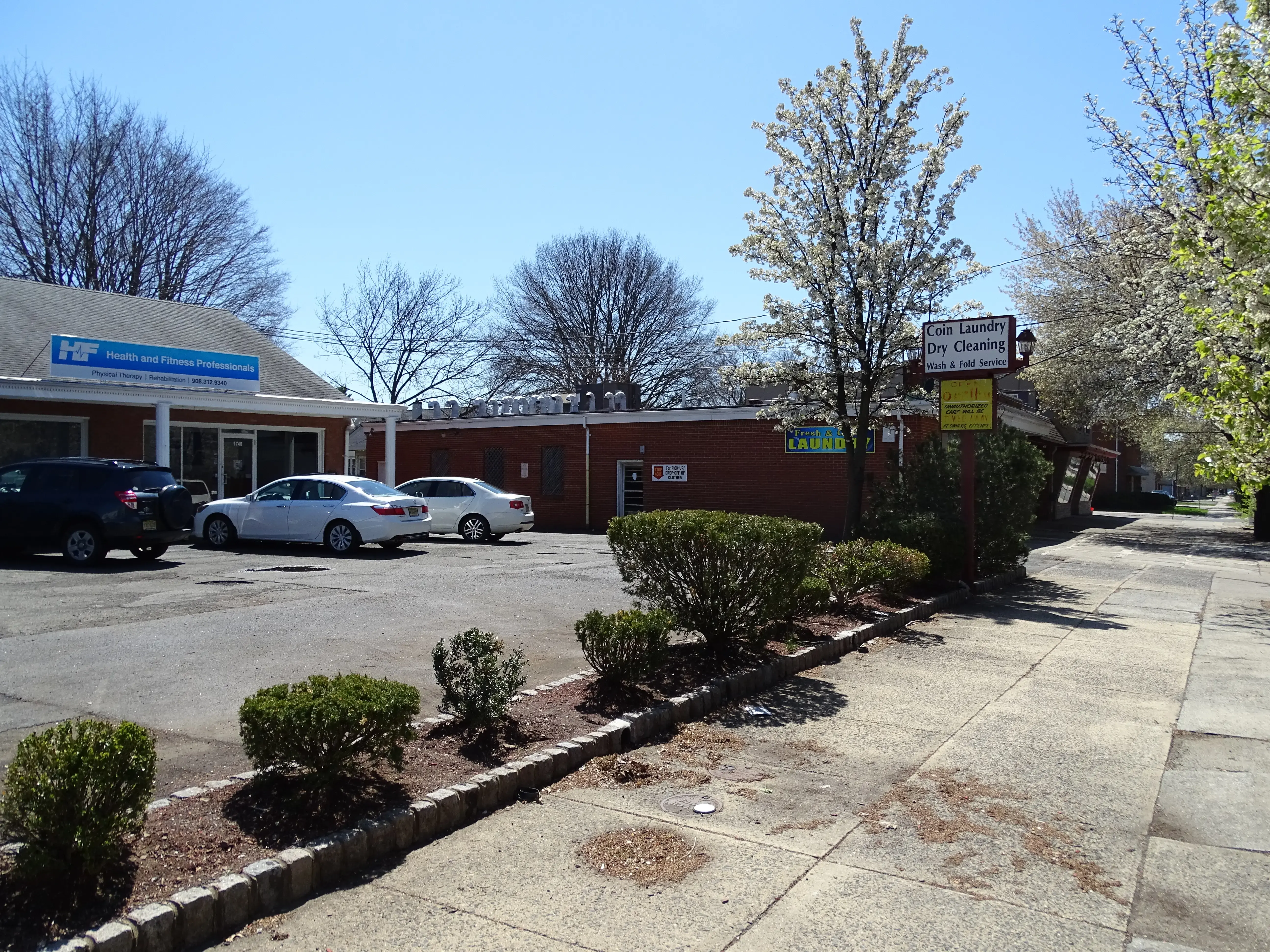 Fresh and Clean Laundromat thumbnail 7