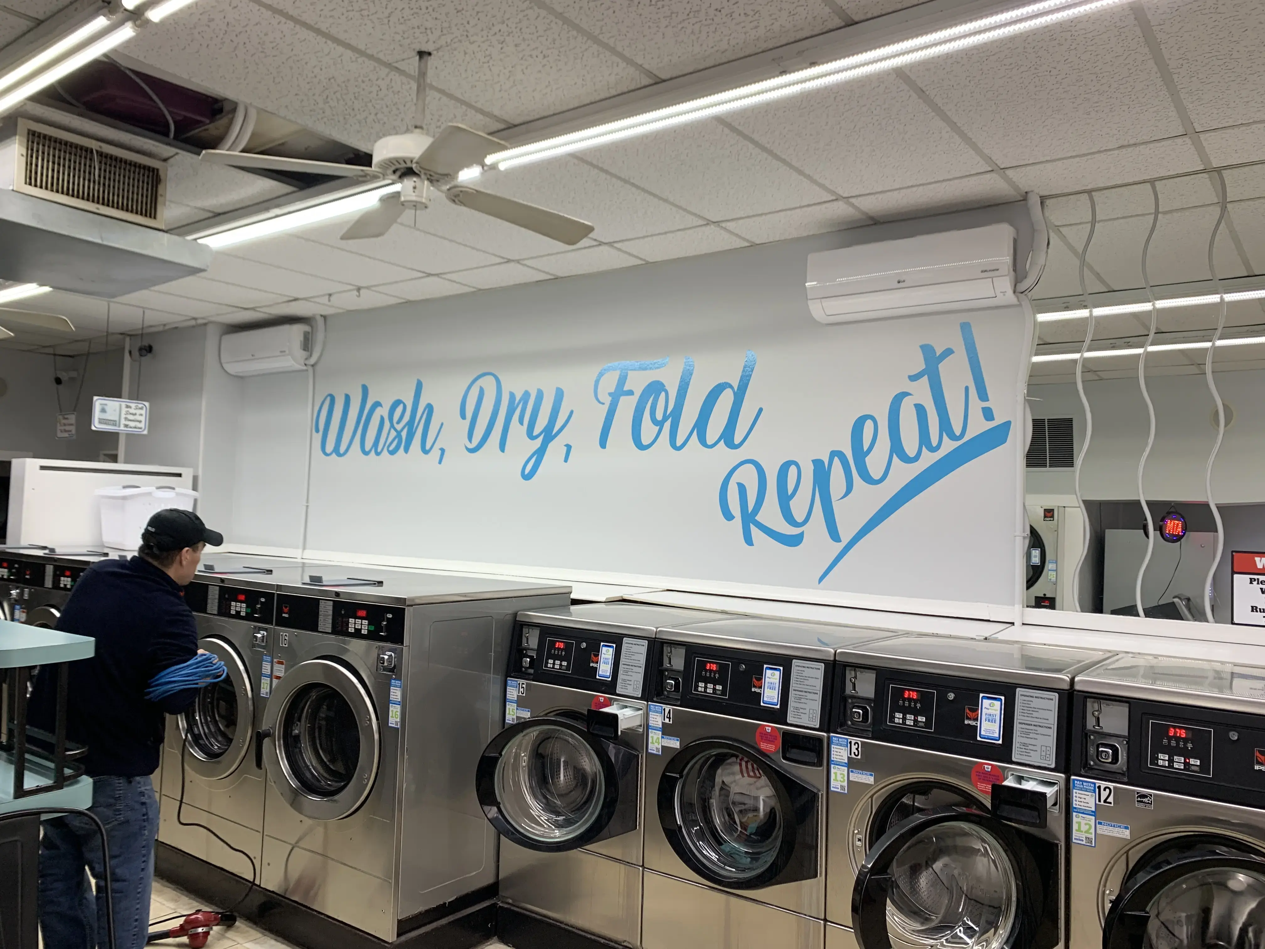 Fresh and Clean Laundromat - Image 16