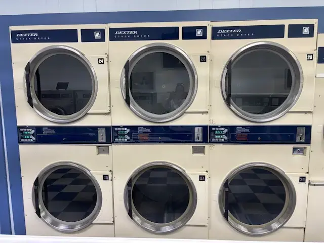 Fresh and Clean Laundromat thumbnail 2