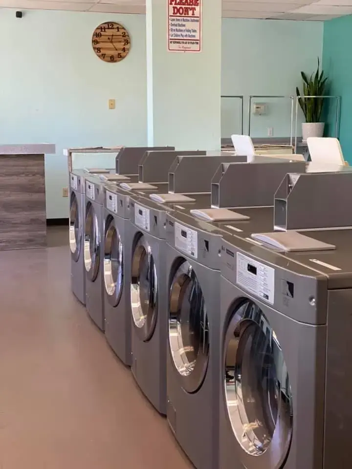 Fresh and Clean Laundry - Image 10