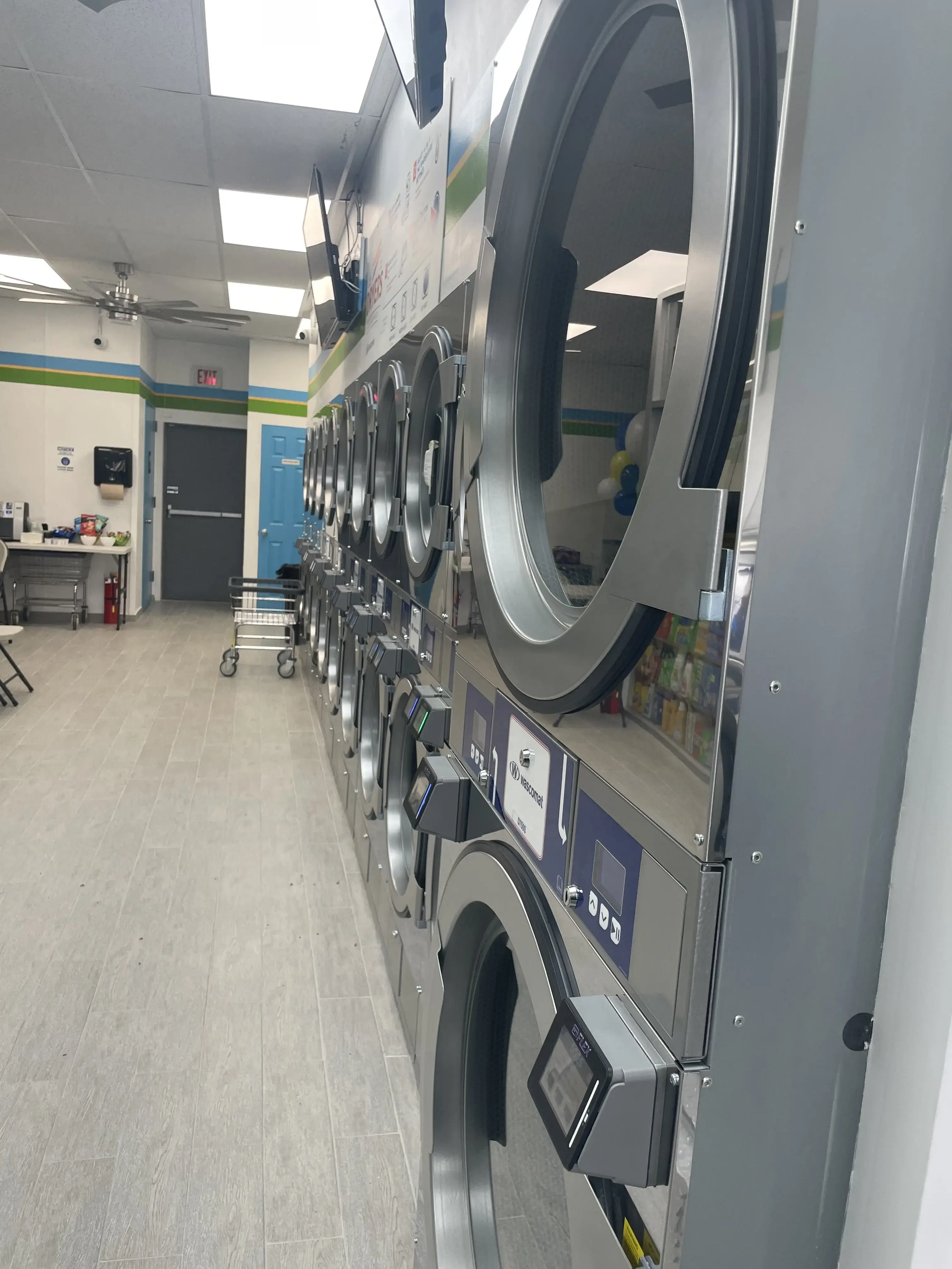 Fresh and Clean Laundry thumbnail 4