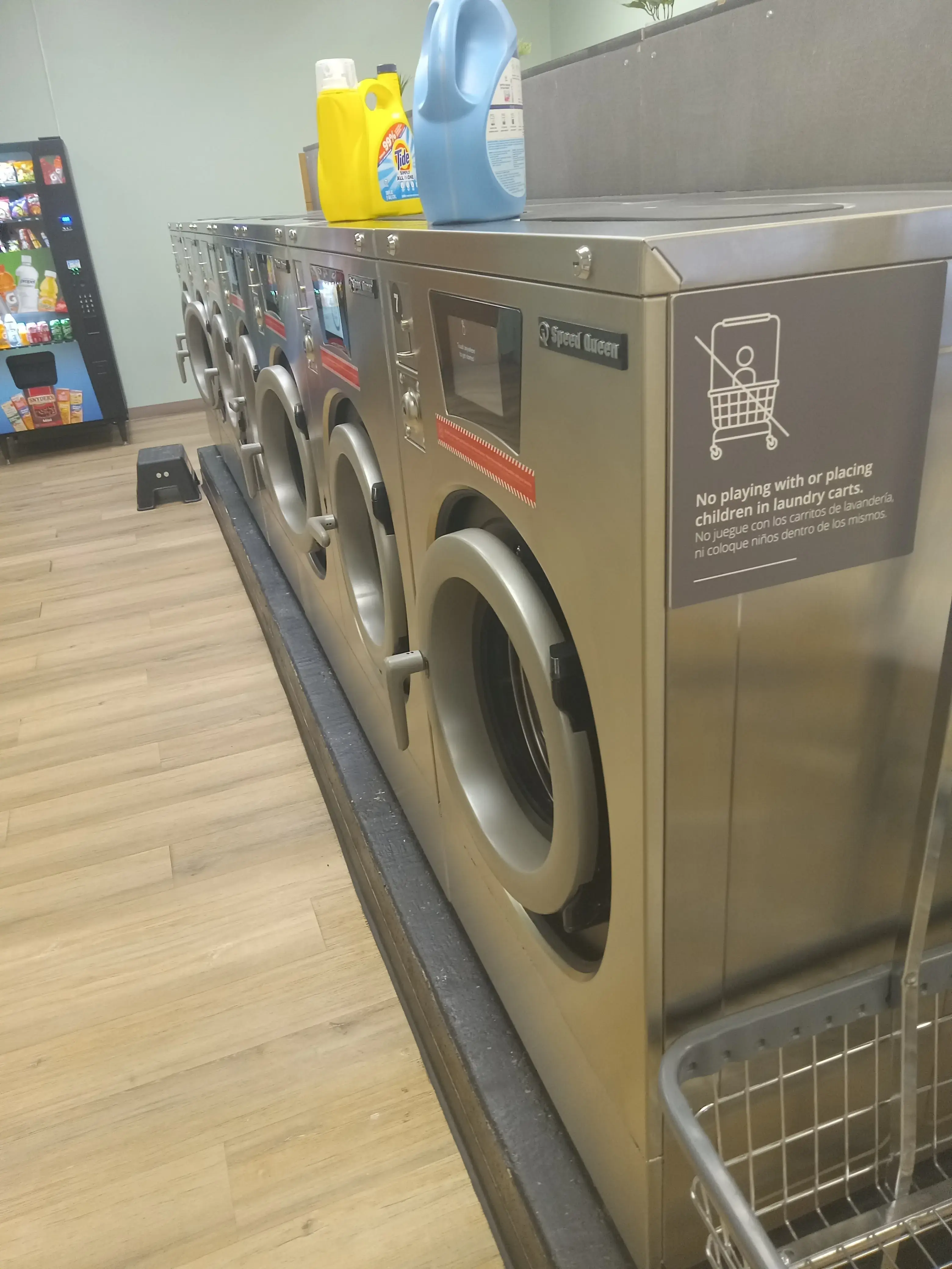Fresh & Clean Laundry thumbnail 16