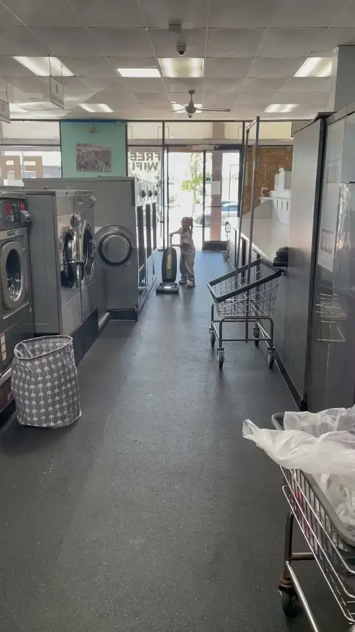 Fresh & Clean Laundry Chula Vista thumbnail 13