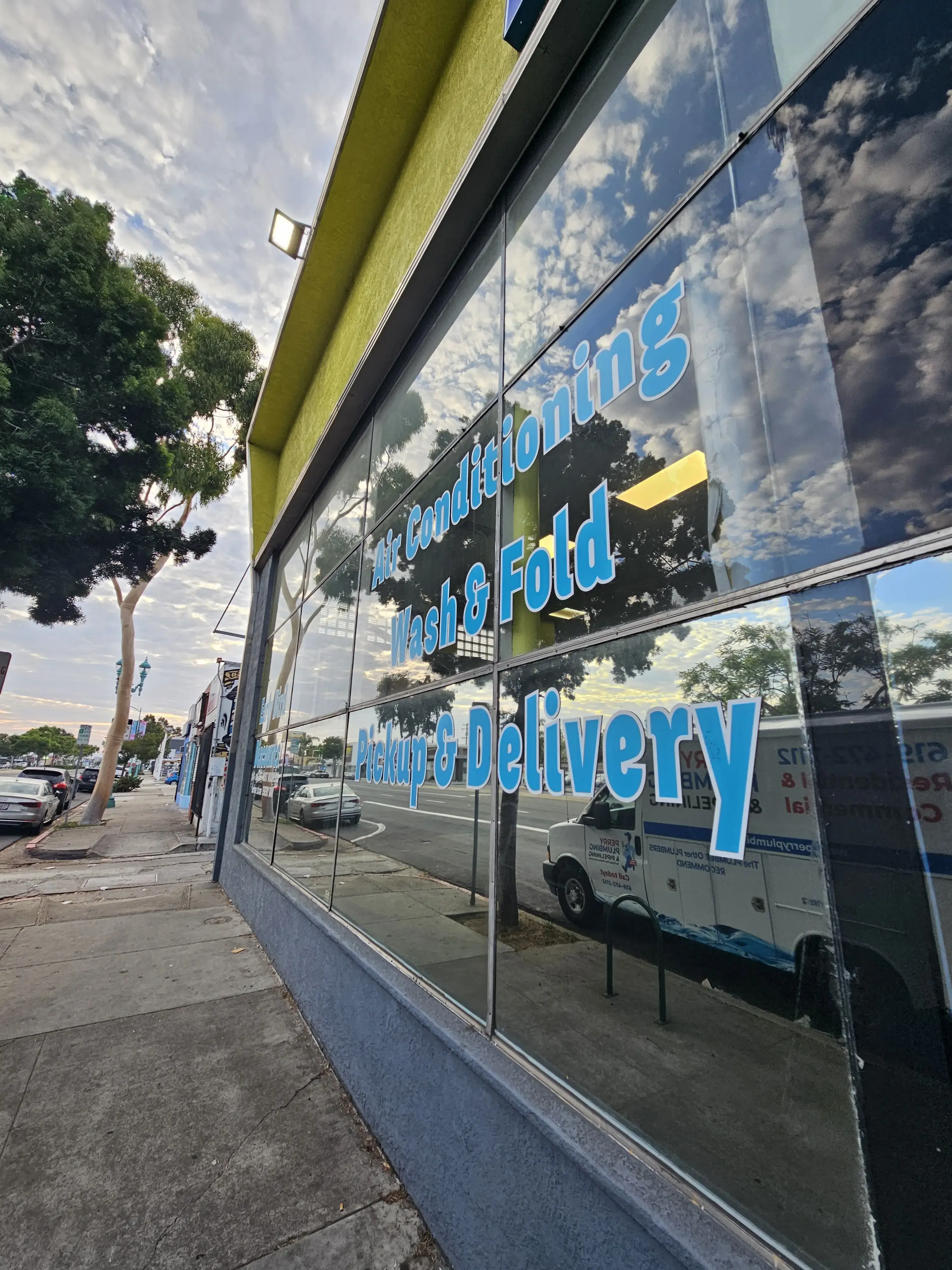 Fresh & Clean Laundry San Diego - Image 16