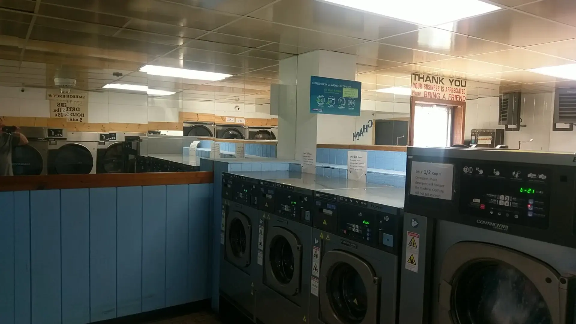 Fresh Express Laundromat thumbnail 8
