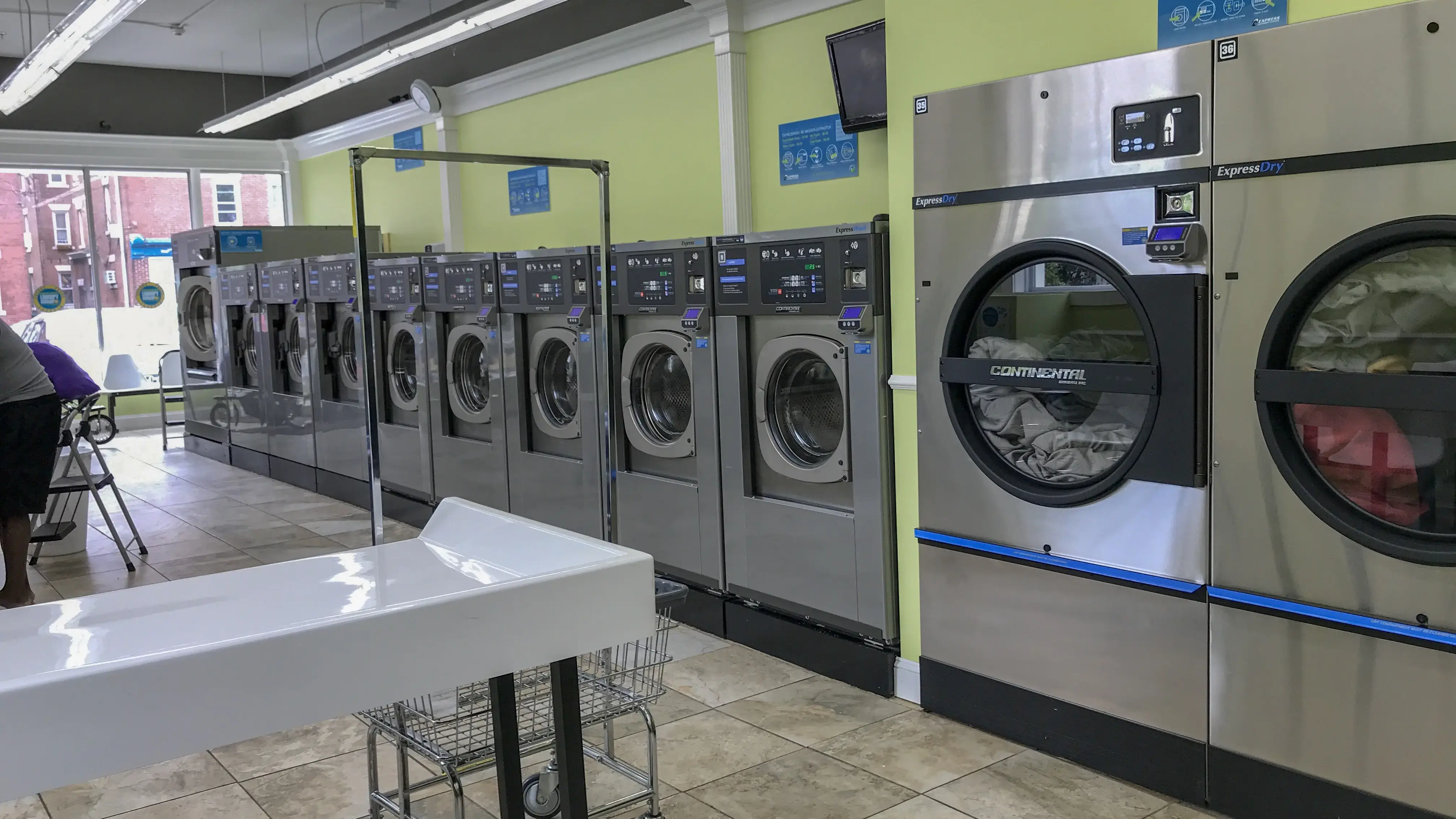 Fresh Express Laundry Center thumbnail 19