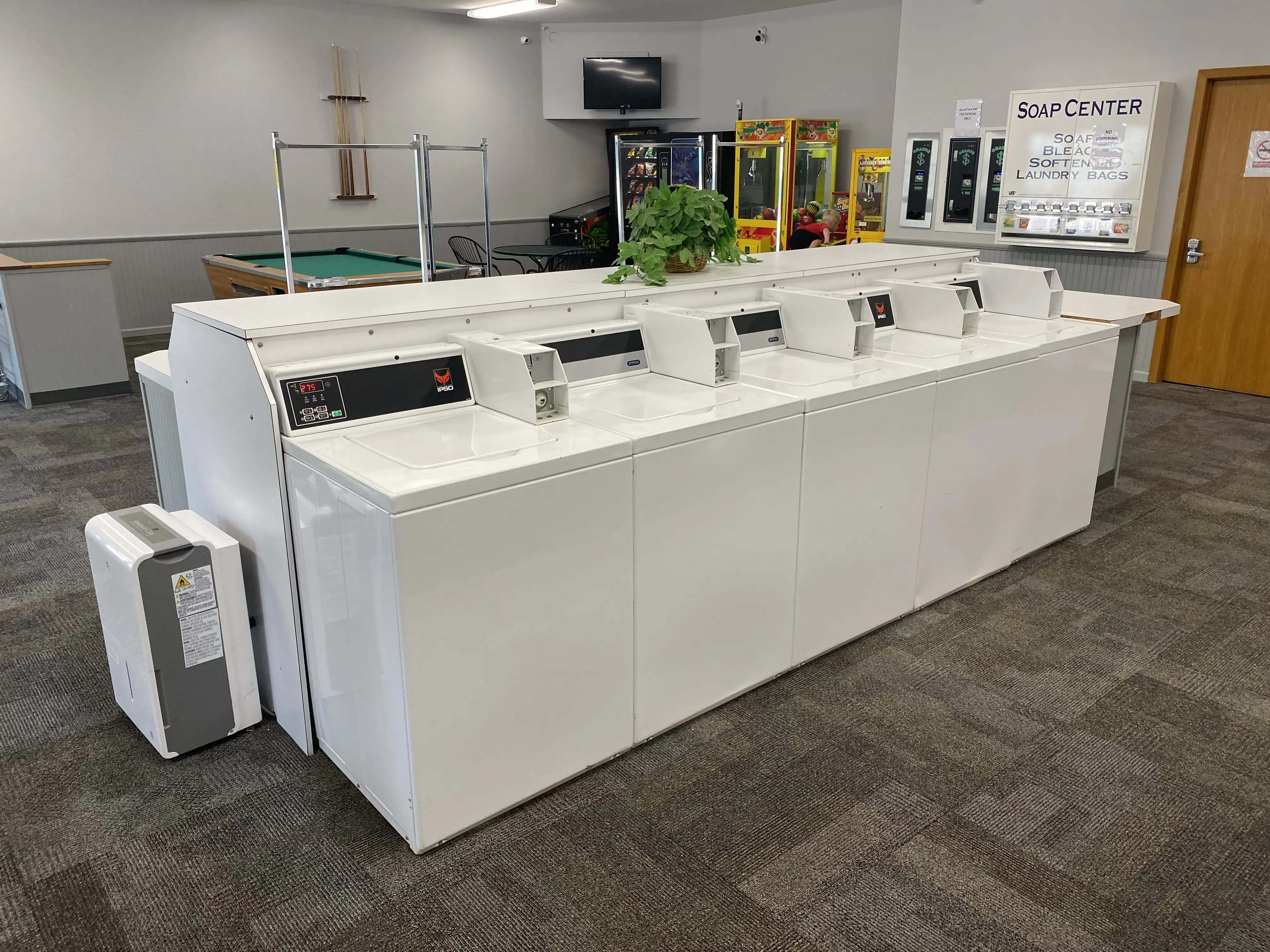 Fresh Fits Laundromat thumbnail 8