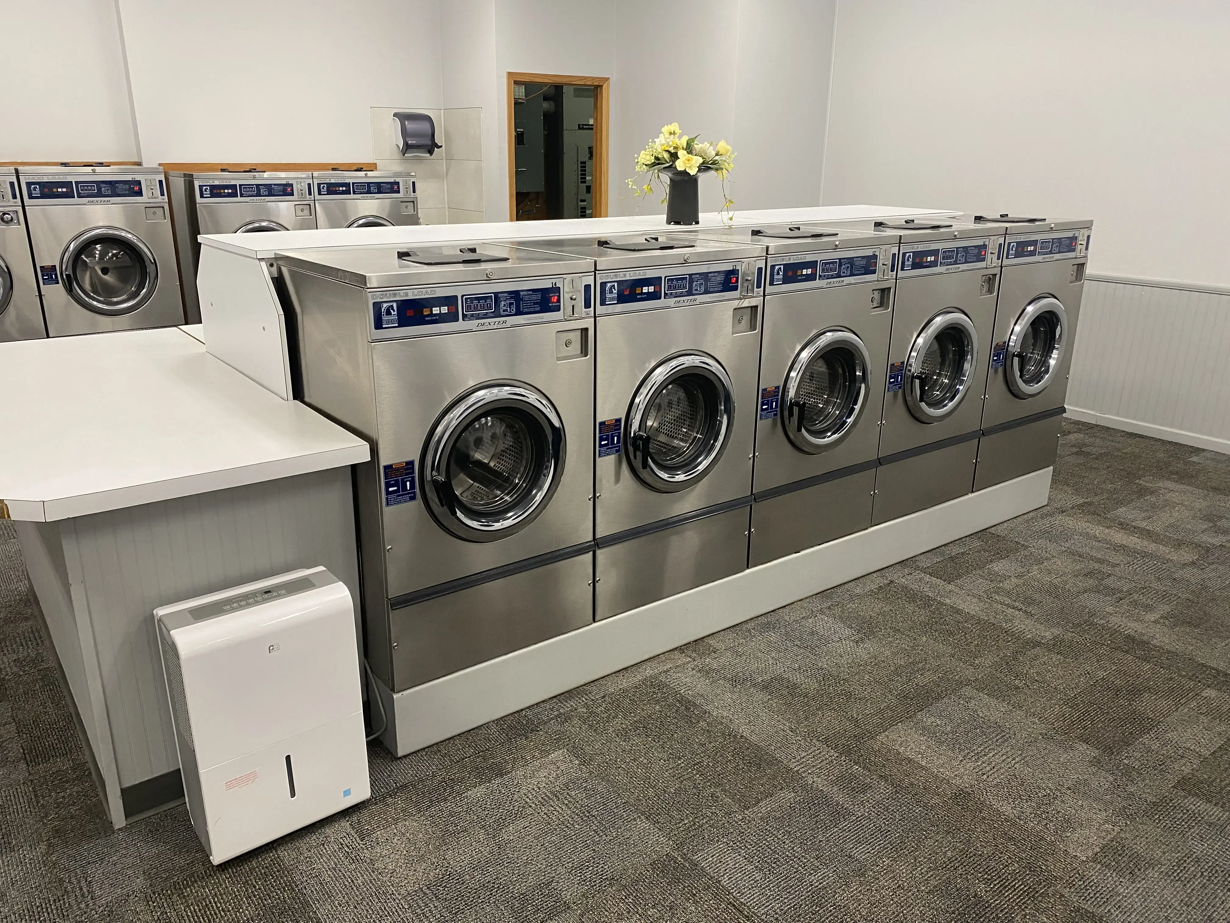 Fresh Fits Laundromat - Image 14