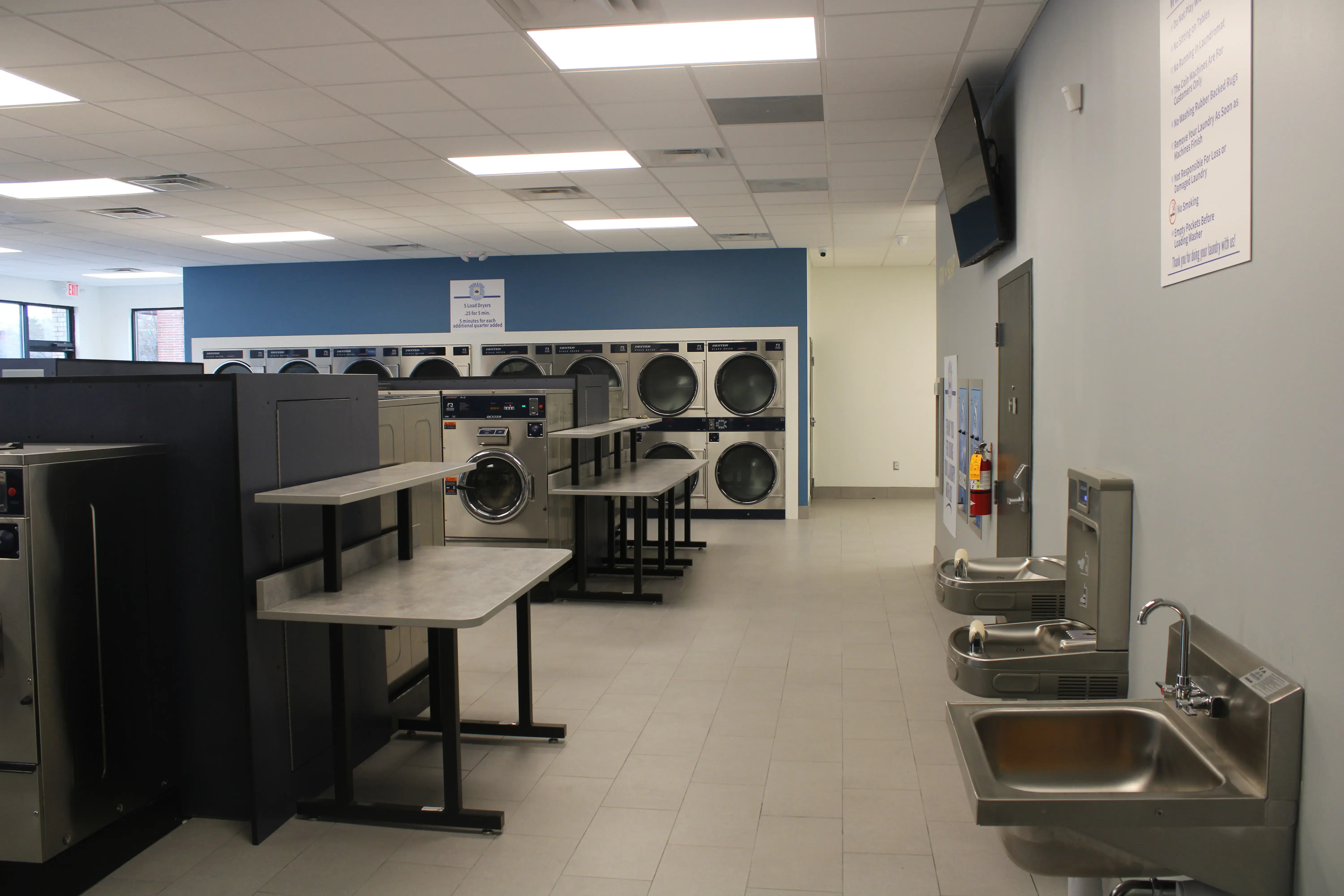 Fresh & Fold Laundromat thumbnail 3