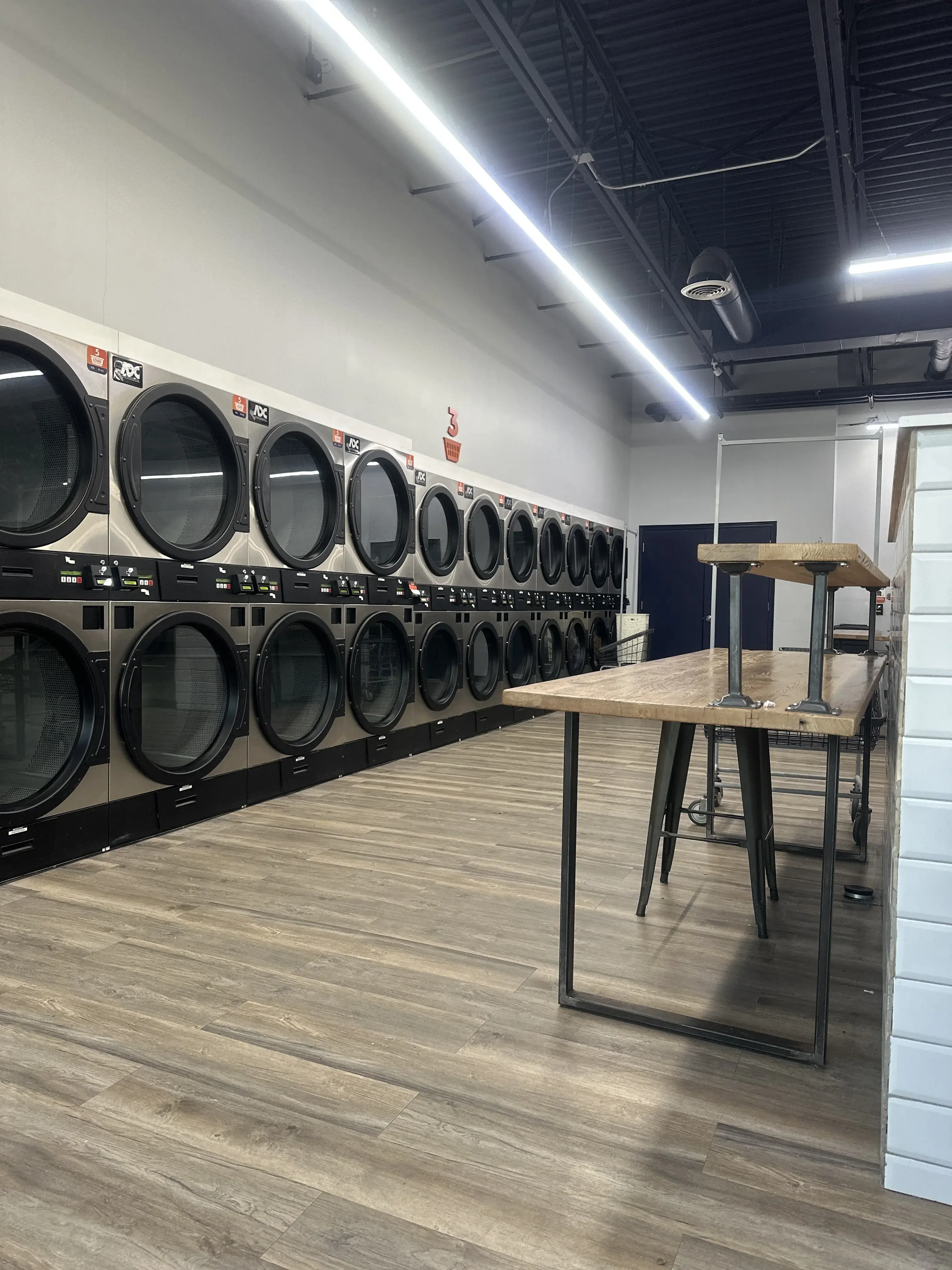 Fresh Laundromat - Image 19