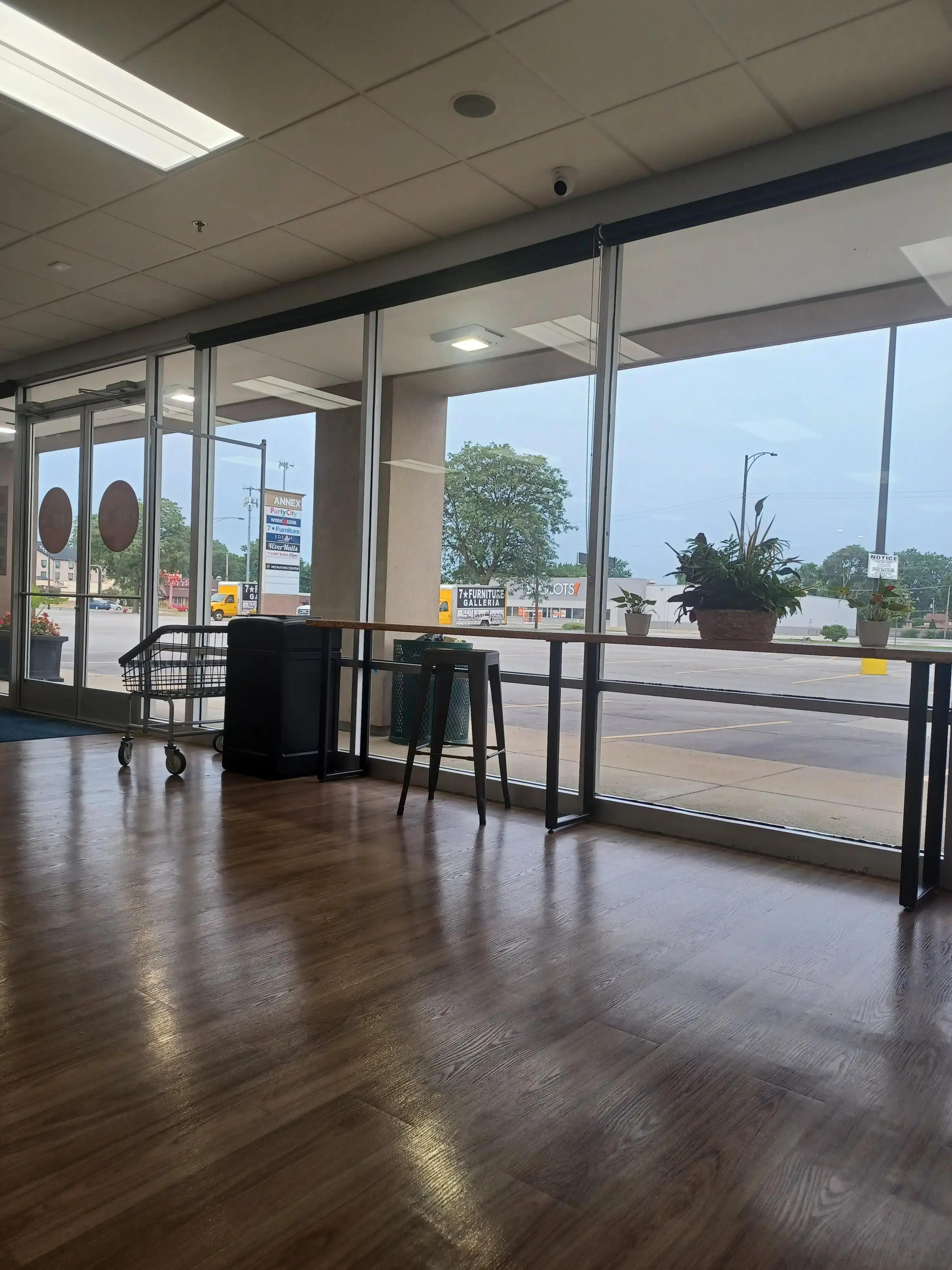 Fresh Laundromat - Image 18