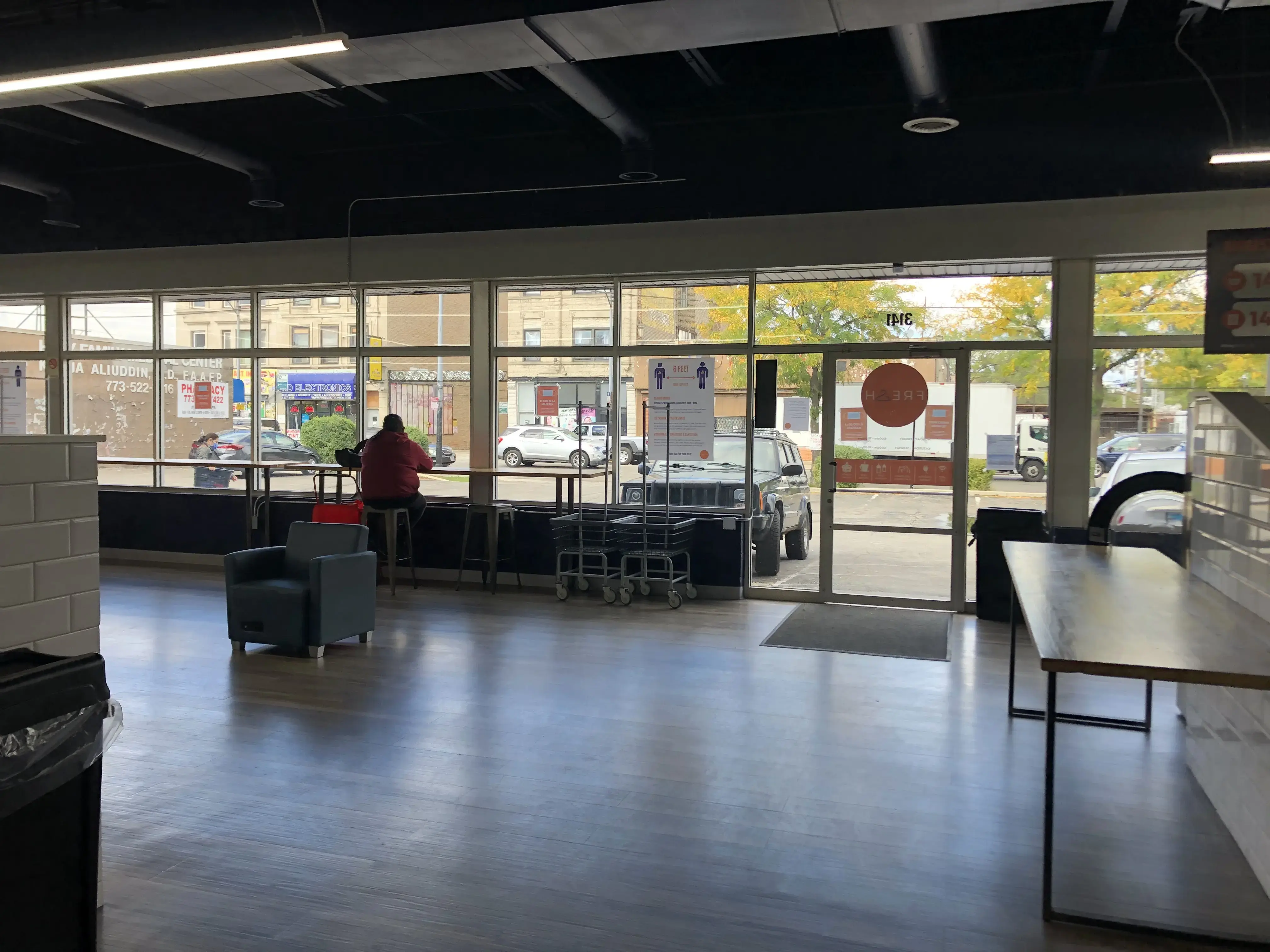 Fresh Laundromat - Image 14