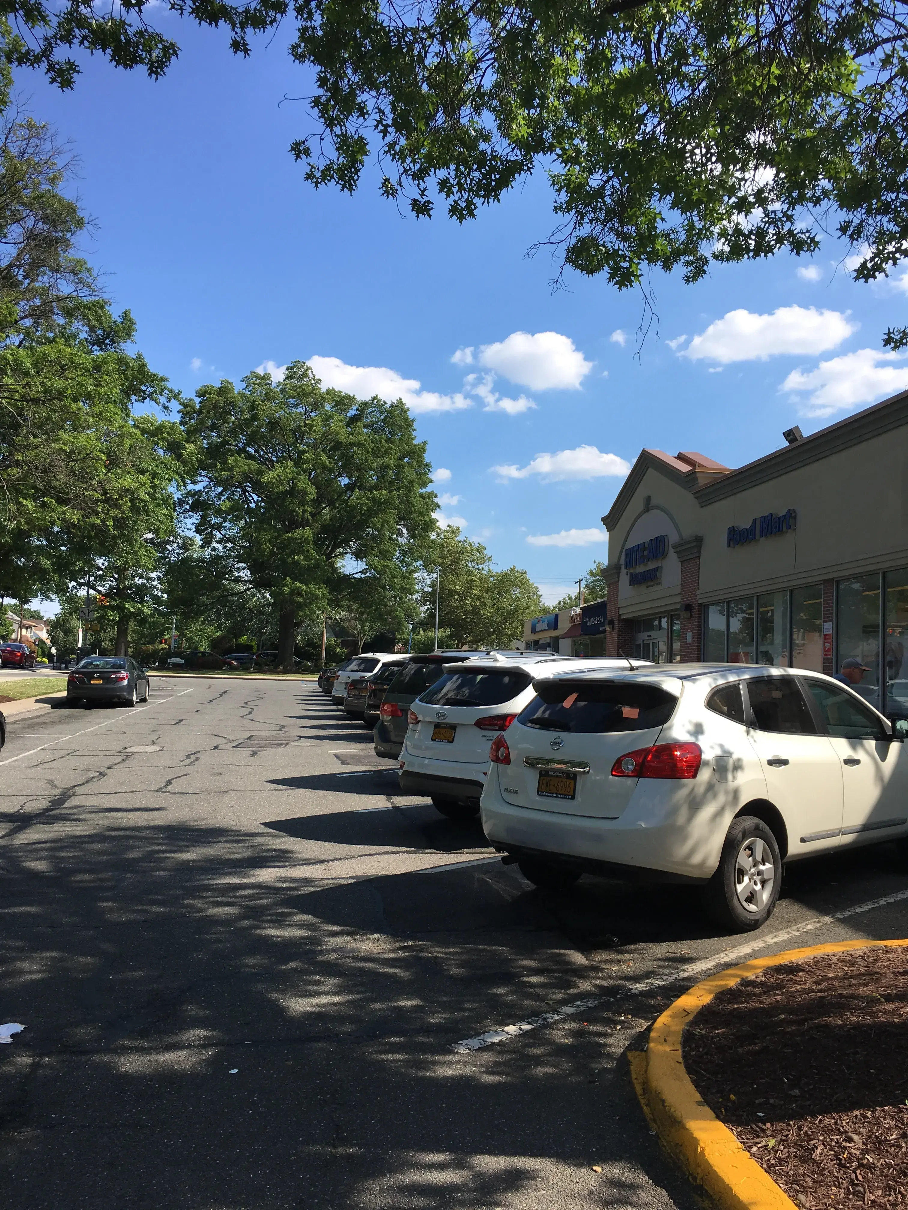 Fresh Laundromat & Cleaners - Image 17