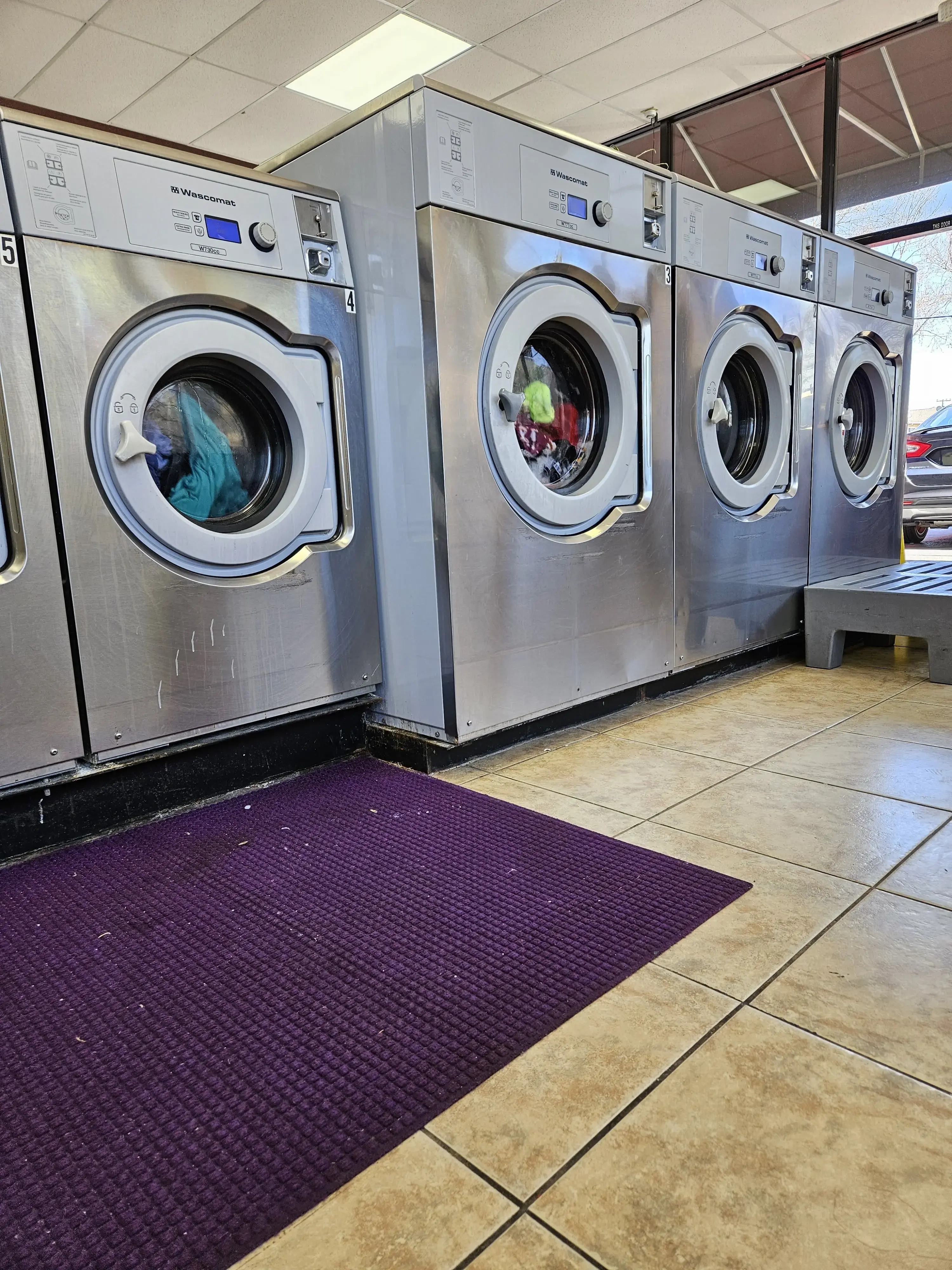 Fresh Laundromat - Image 6