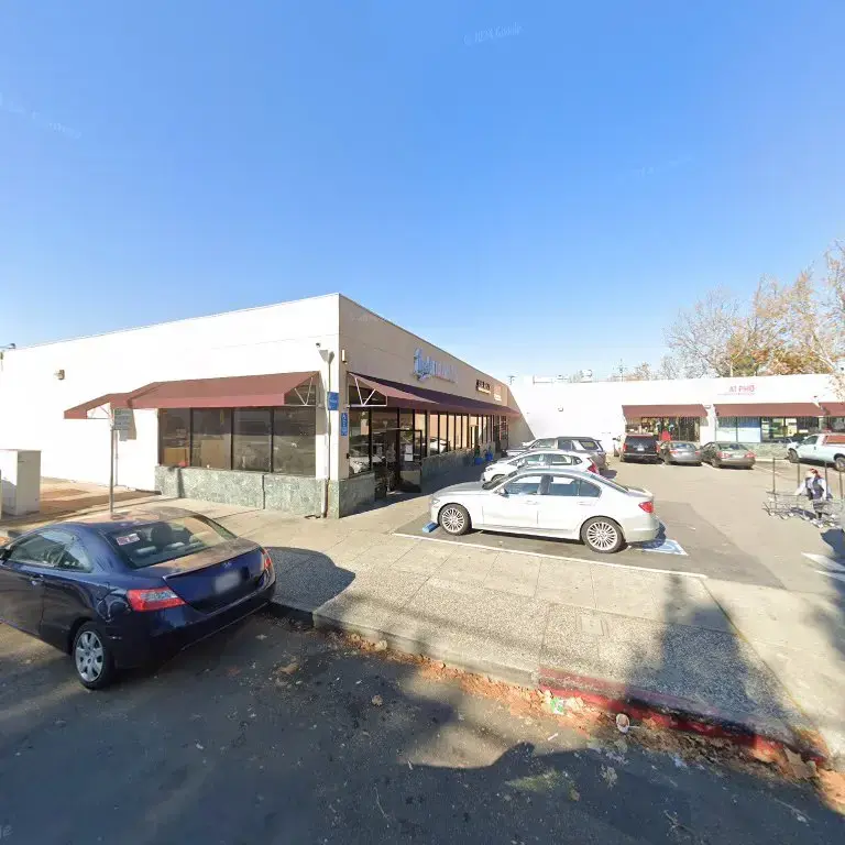 Fresh Laundromat - Image 11
