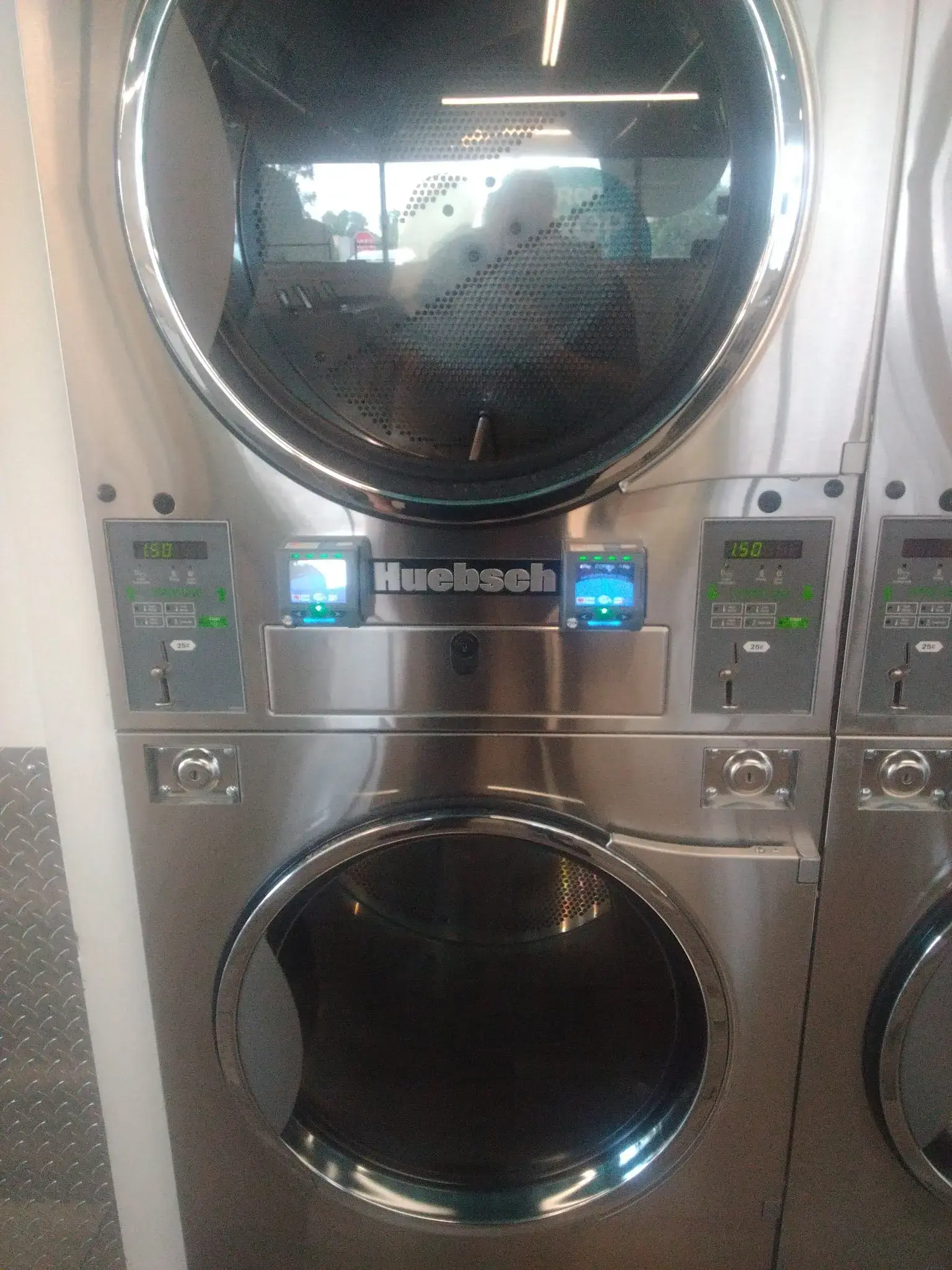 Fresh Laundry | 2498 Spring Road thumbnail 19