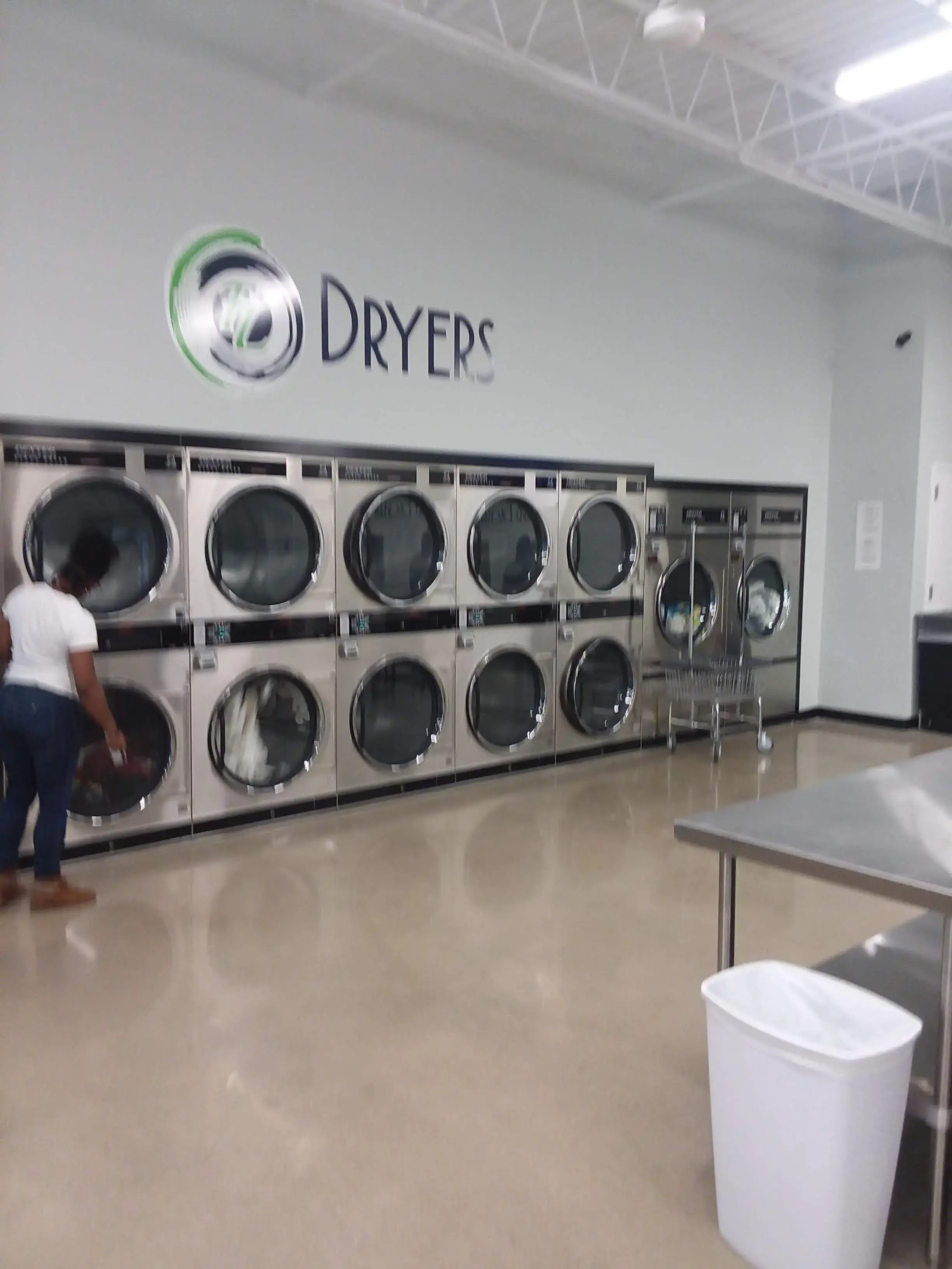 Fresh Laundry Supercenter - Image 18