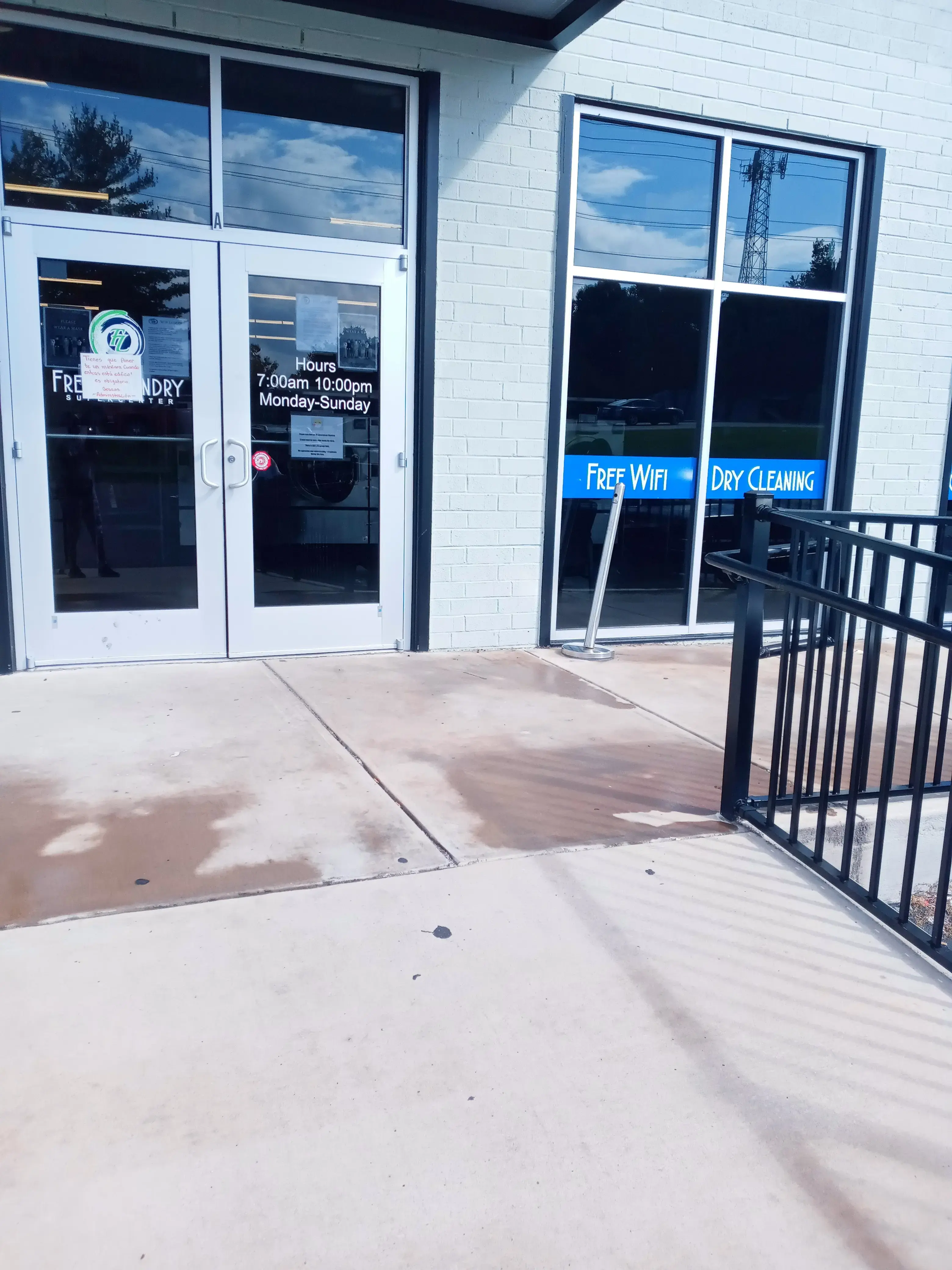 Fresh Laundry Supercenter - Image 8