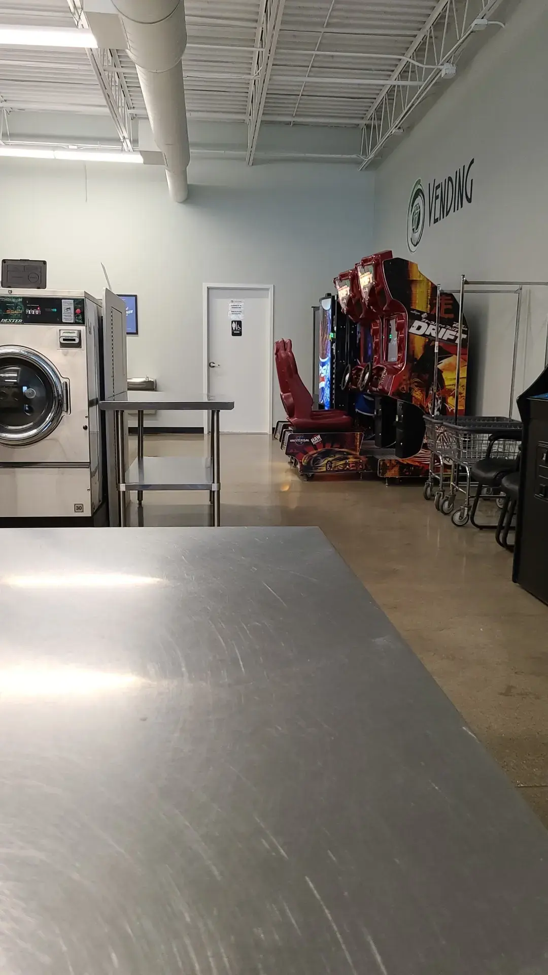 Fresh Laundry Supercenter - Image 15