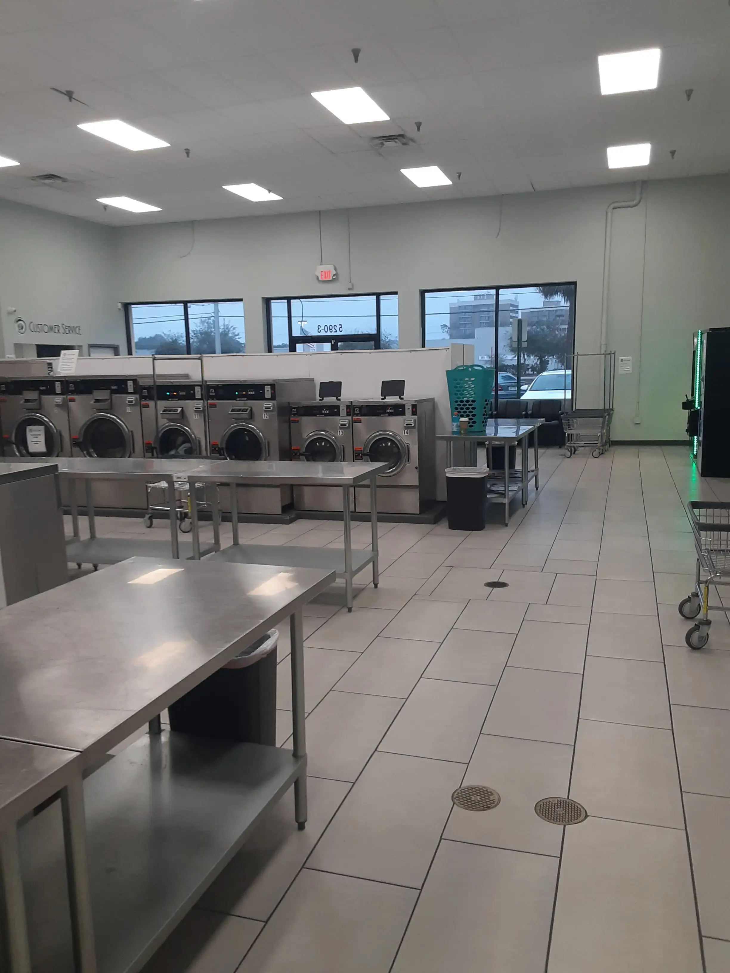 Fresh Laundry Supercenter JAX thumbnail 19