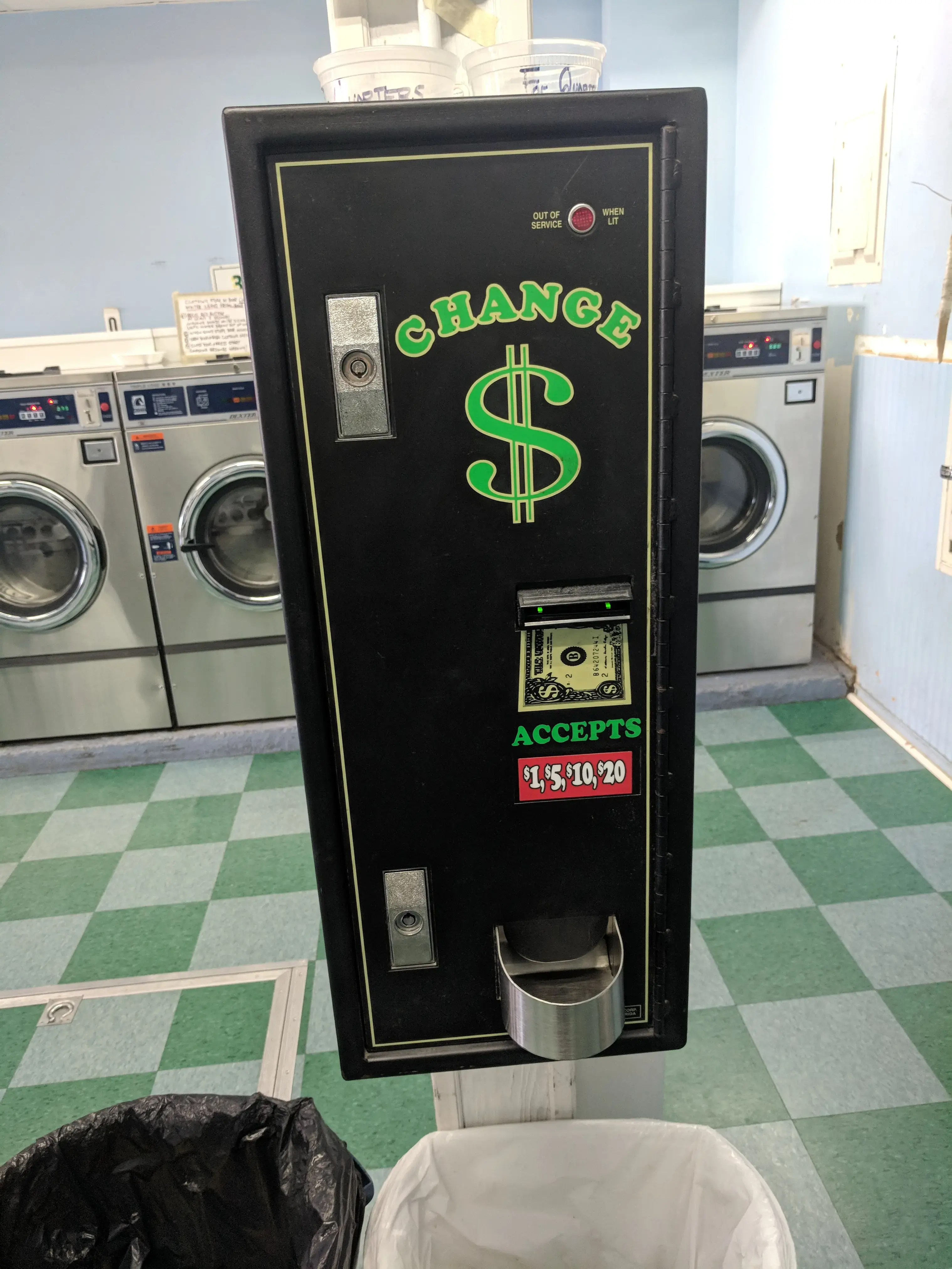 Fresh Meadows Laundromat thumbnail 18