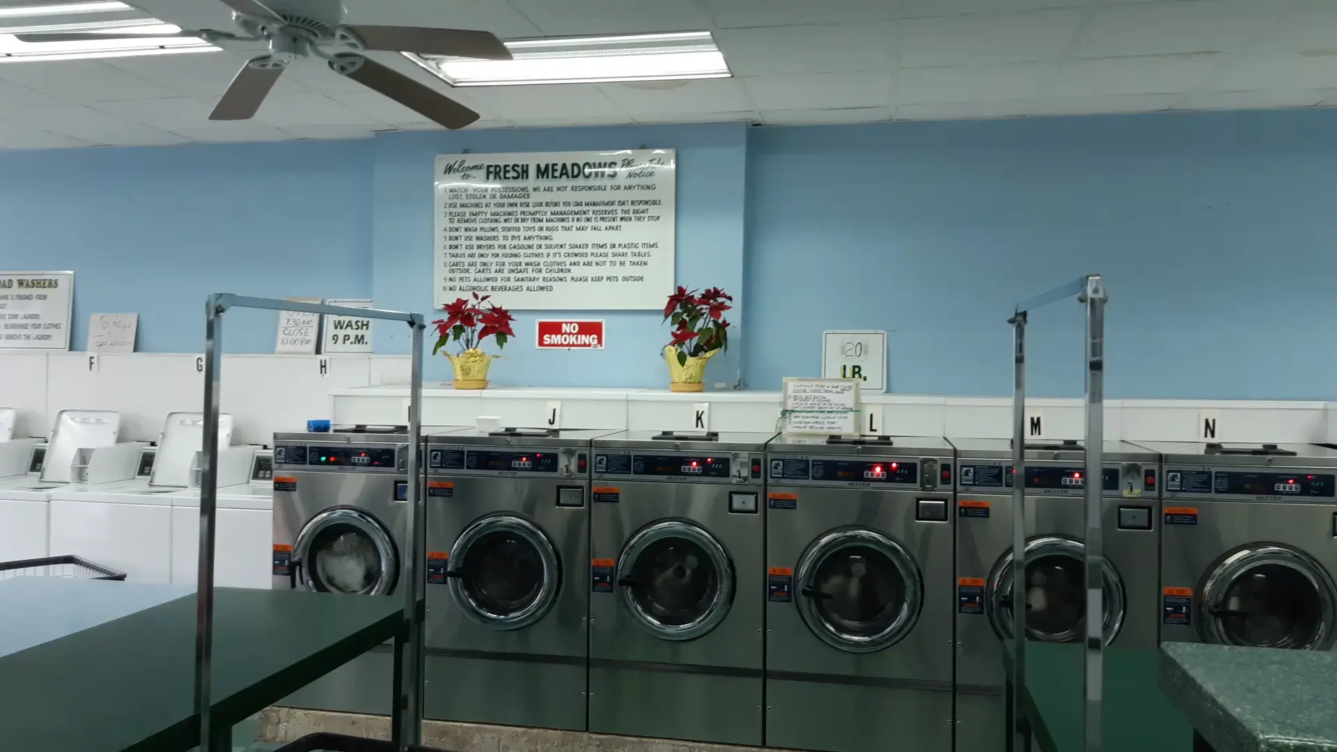 Fresh Meadows Laundromat thumbnail 20