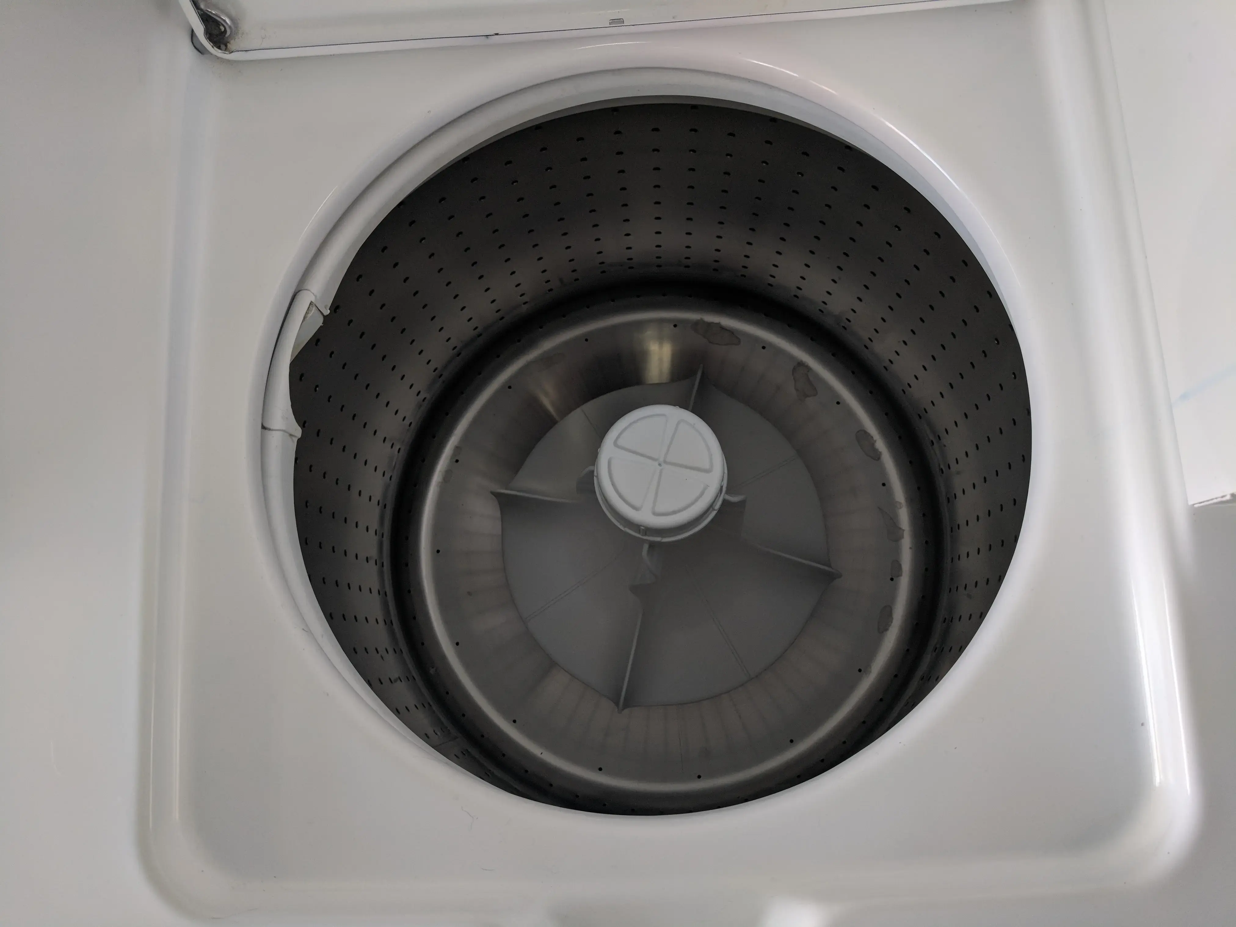 Fresh Meadows Laundromat thumbnail 11