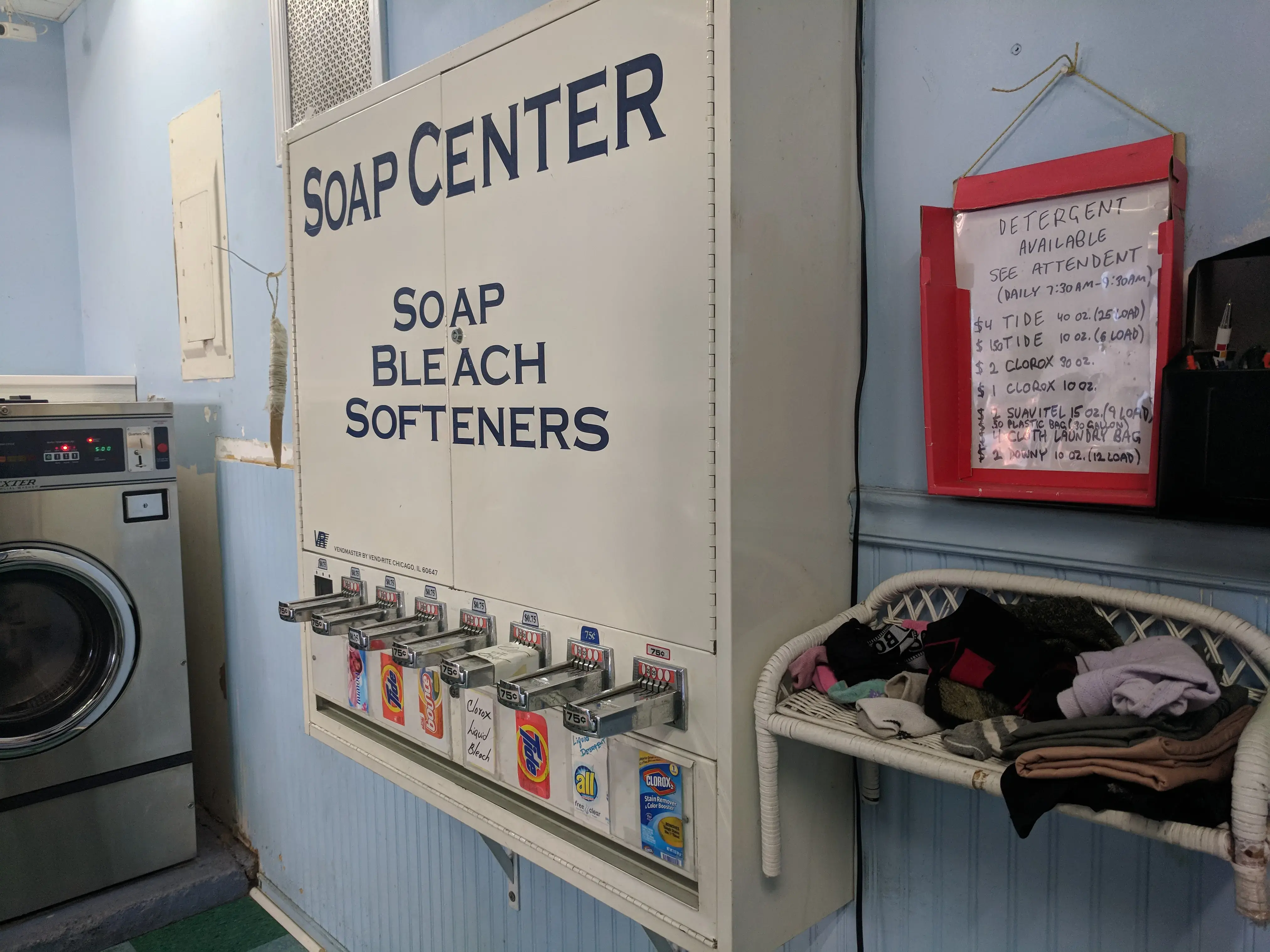 Fresh Meadows Laundromat thumbnail 7