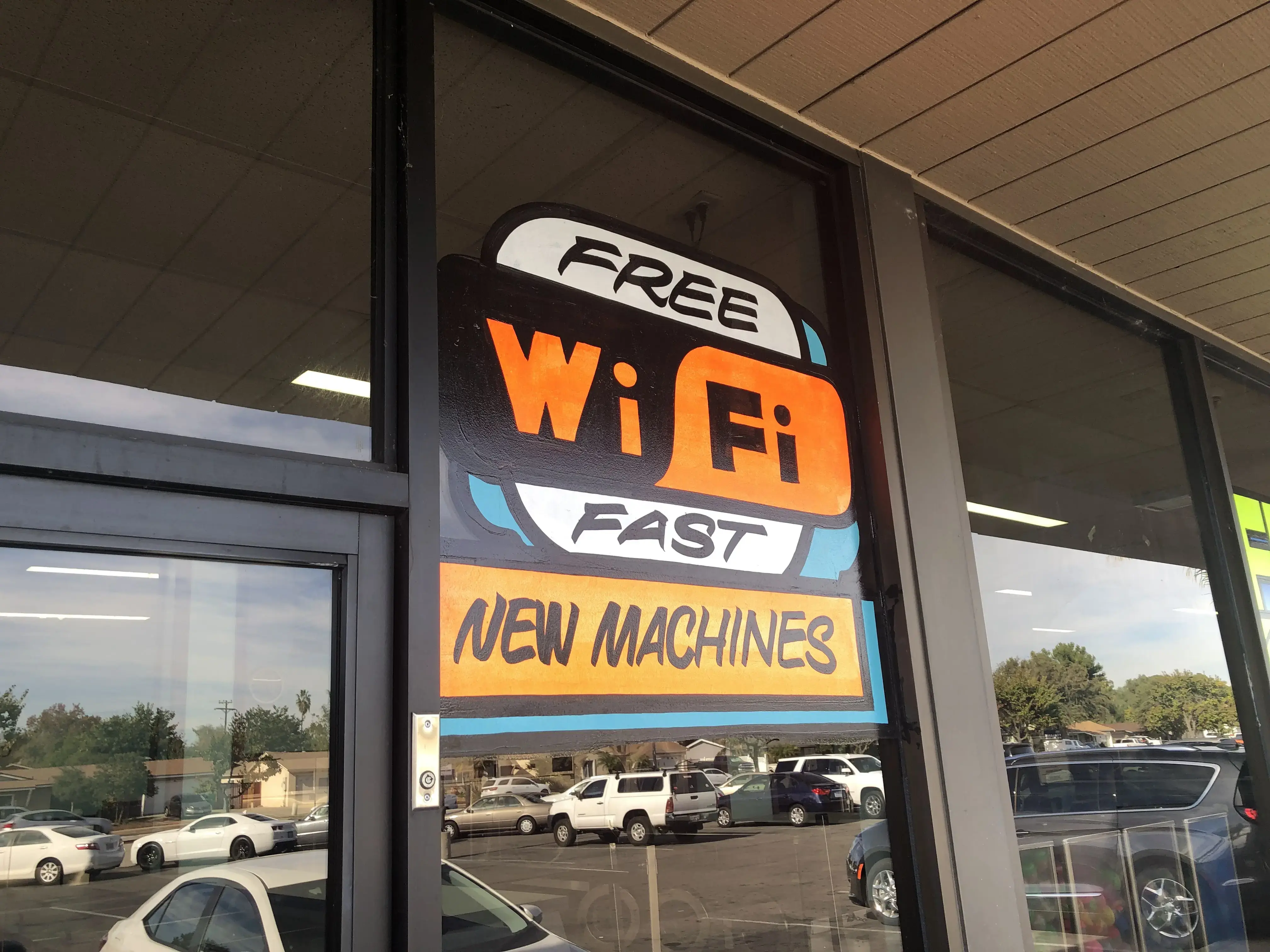 Fresh 'n Clean Laundromat & Wash and Fold - Image 5